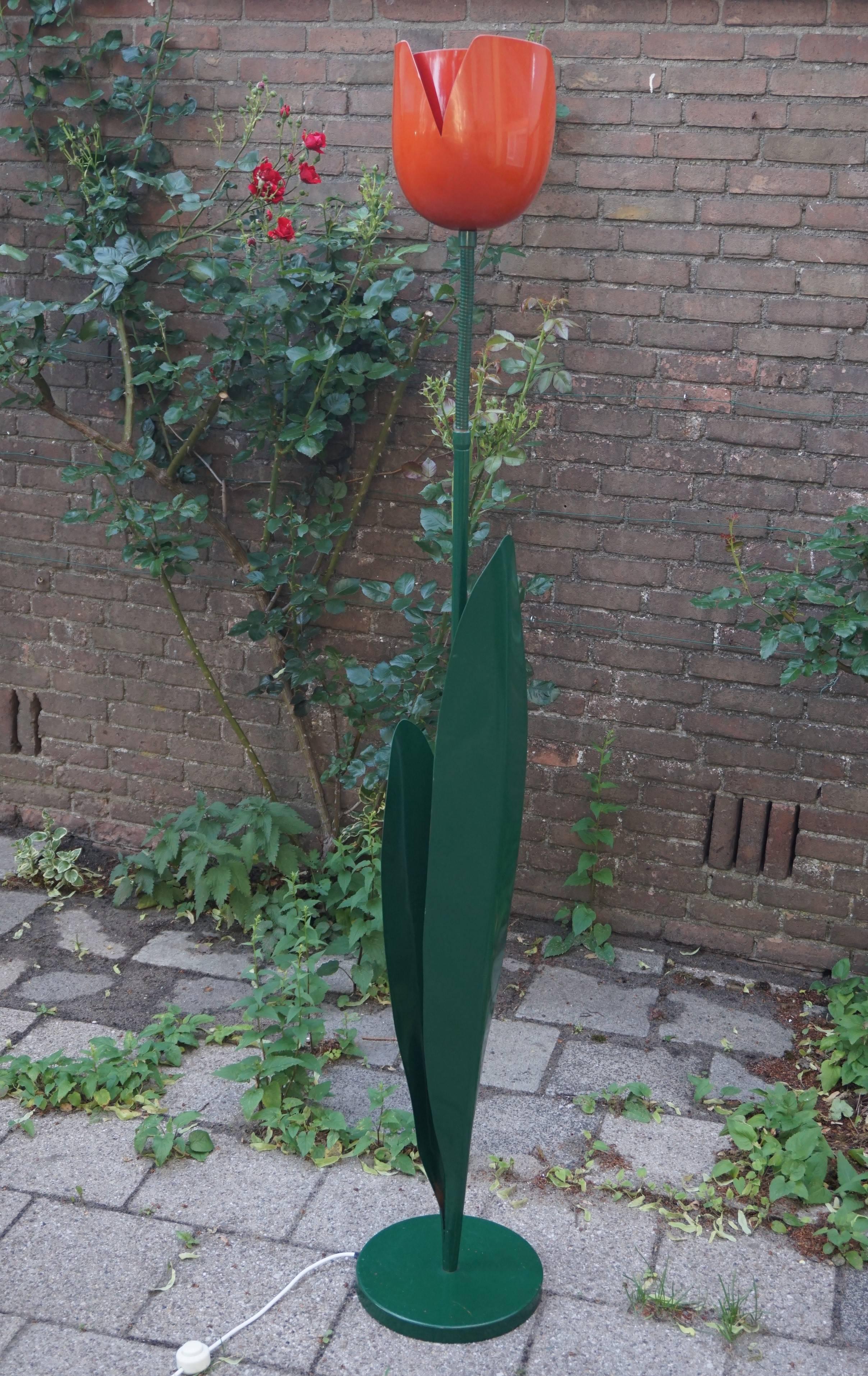 English Rare Pop Art Tulip Floor Lamp in Green and Red Painted Metal by Bliss UK 1980s