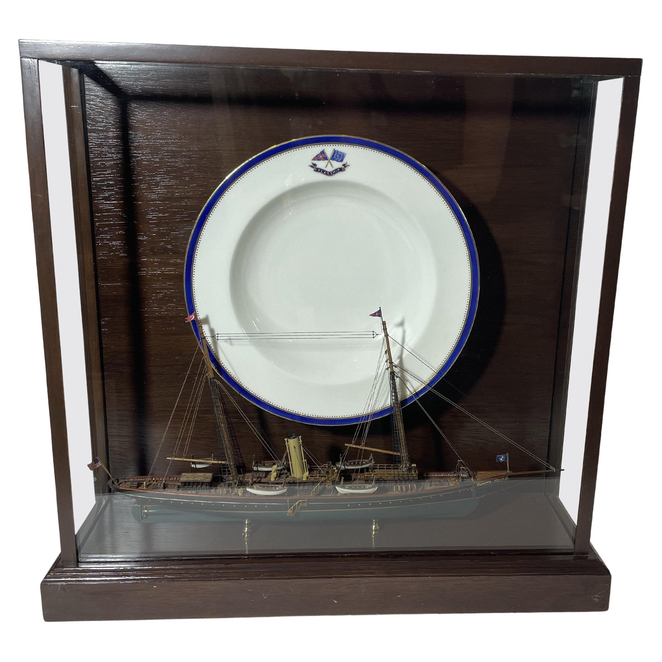 Raro Plato de Porcelana del Yate Corsario Modelo W en venta