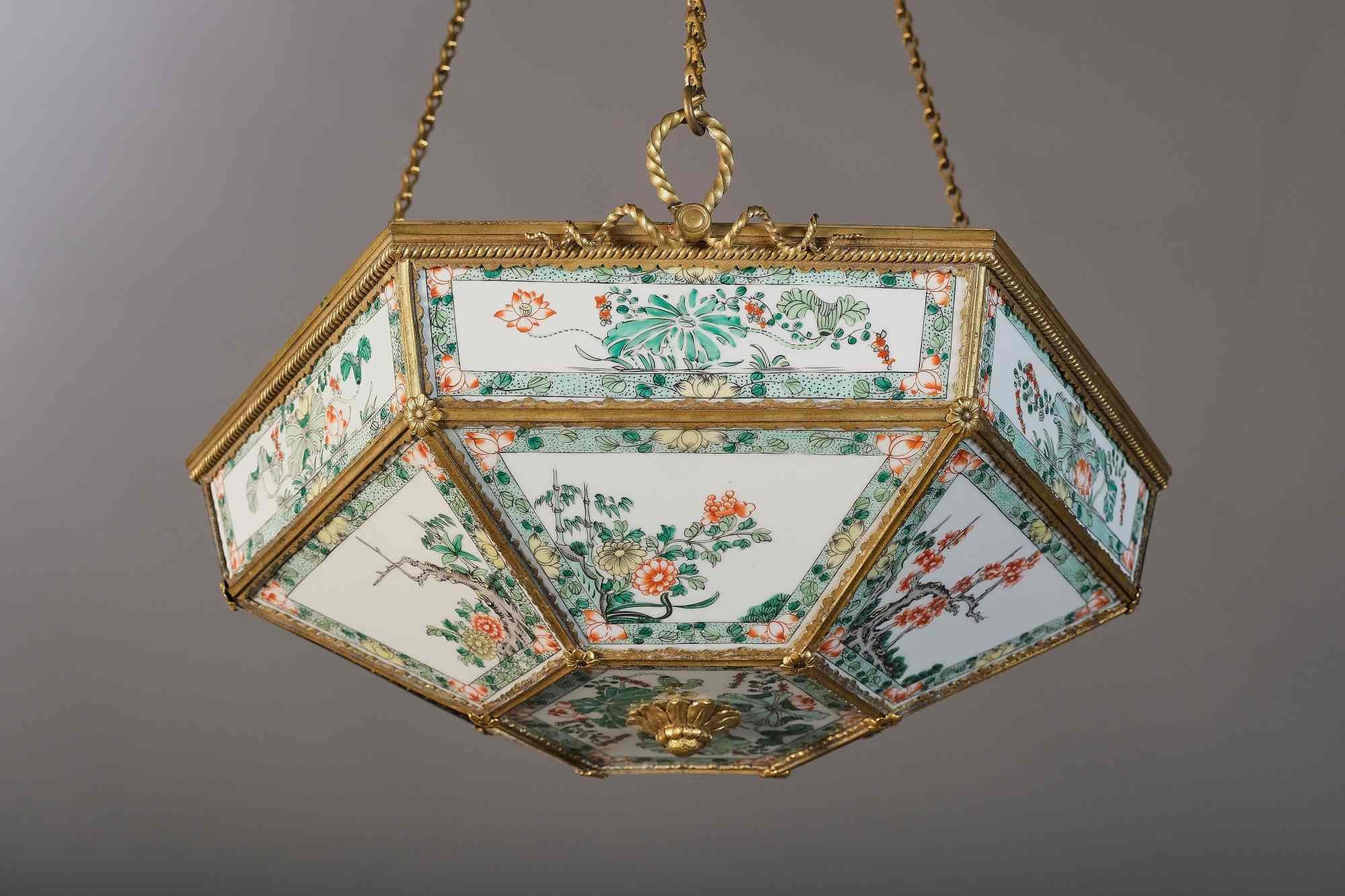 French Rare Porcelain Lamp Mount, in Bronze Frames Charles X, Paris, Early 19th Century For Sale
