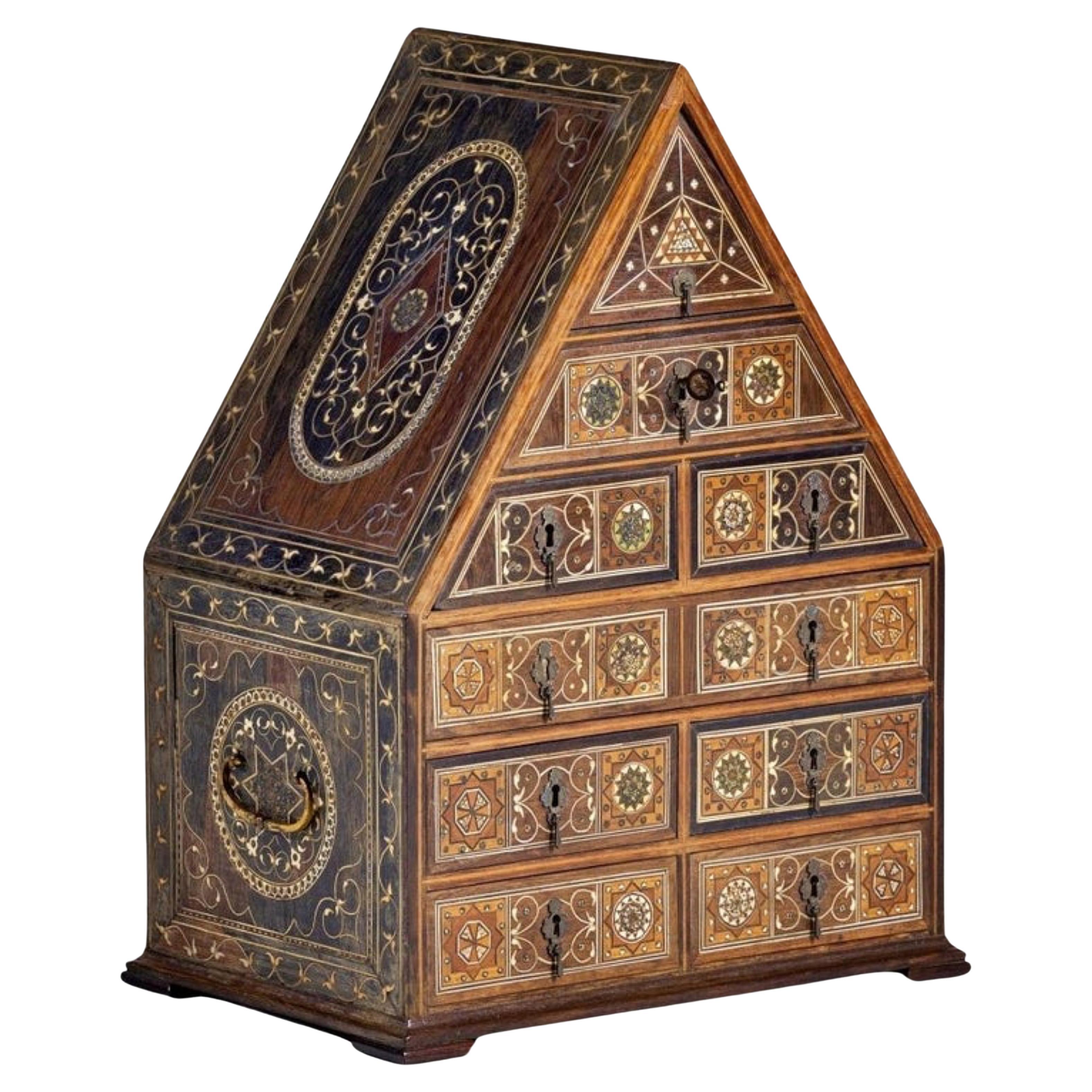 RARE PORTUGUESE CENTER CHAPEL COUNTER 16th Century For Sale