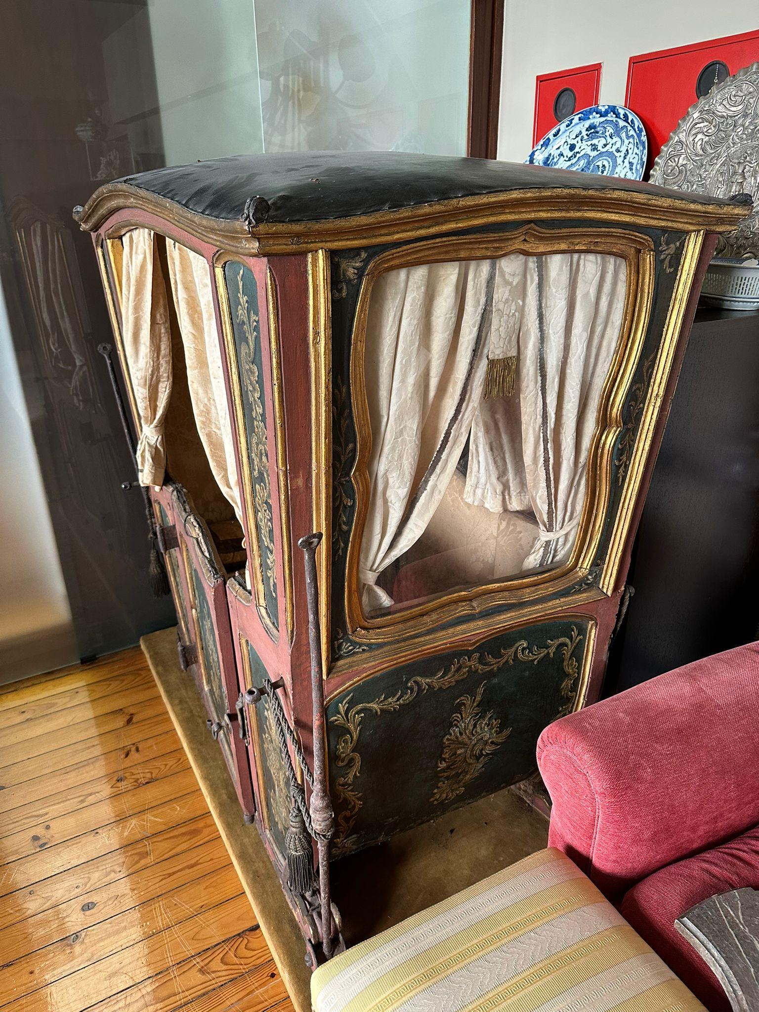 Rare chaise de Sedan portugaise du 18ème siècle en vente 3