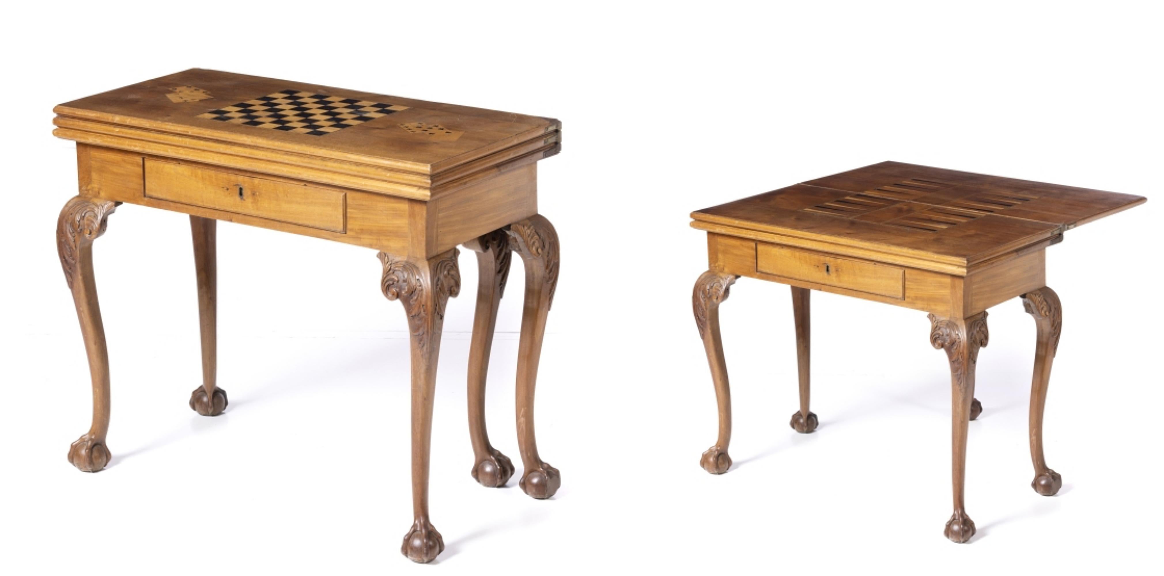 Hand-Crafted RARE PORTUGUESE THREE TOP GAME TABLE D. JOÃO V of the 18th Century For Sale