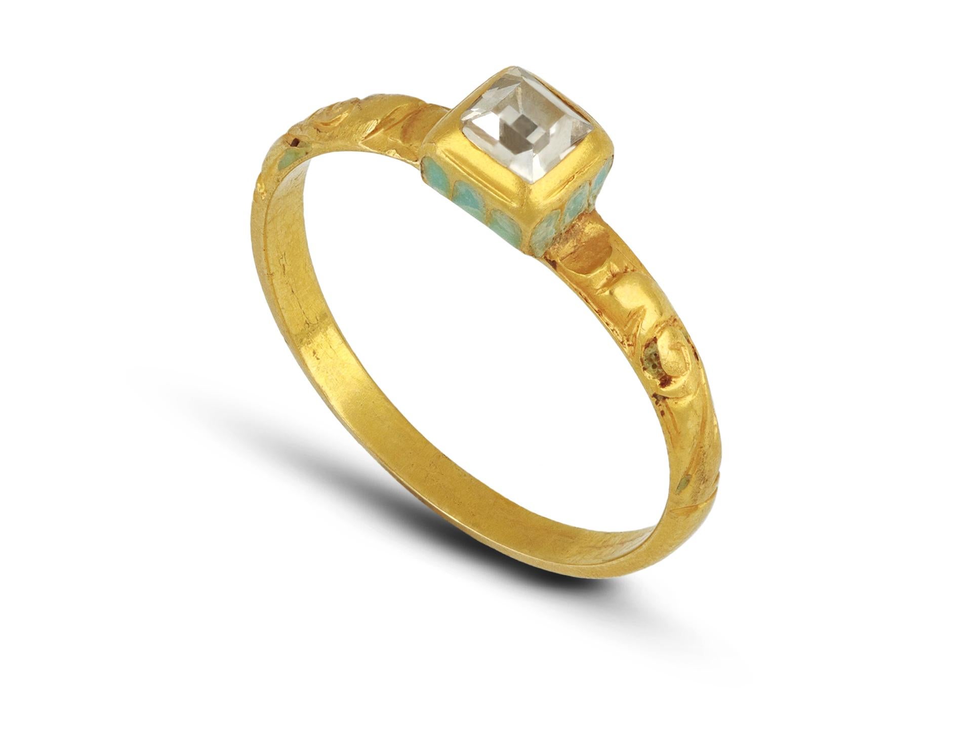 Quadrato Raro anello post-medievale con diamanti e smalto, circa 1550-1650 in vendita