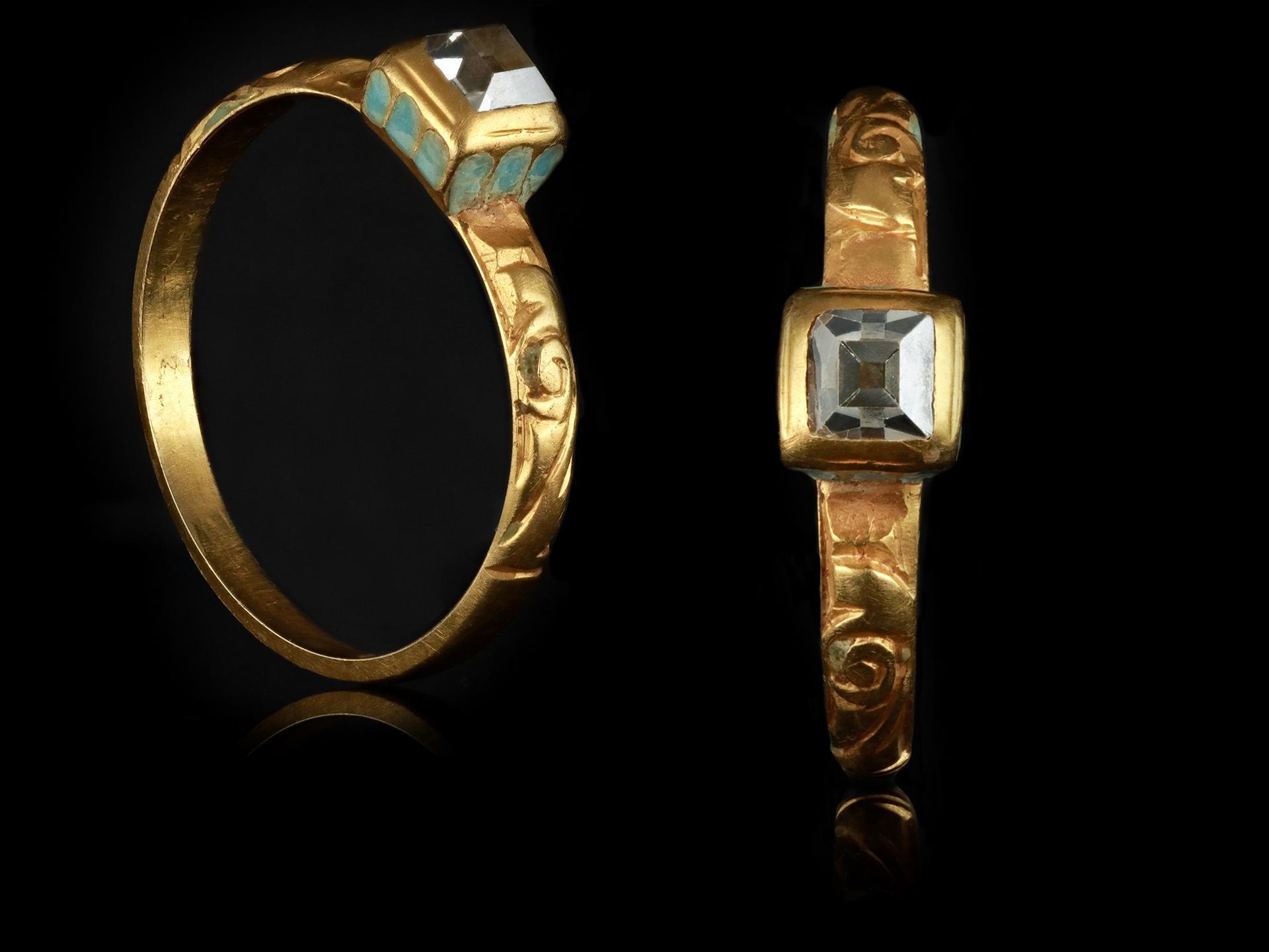 Raro anello post-medievale con diamanti e smalto, circa 1550-1650 In condizioni buone in vendita a London, GB