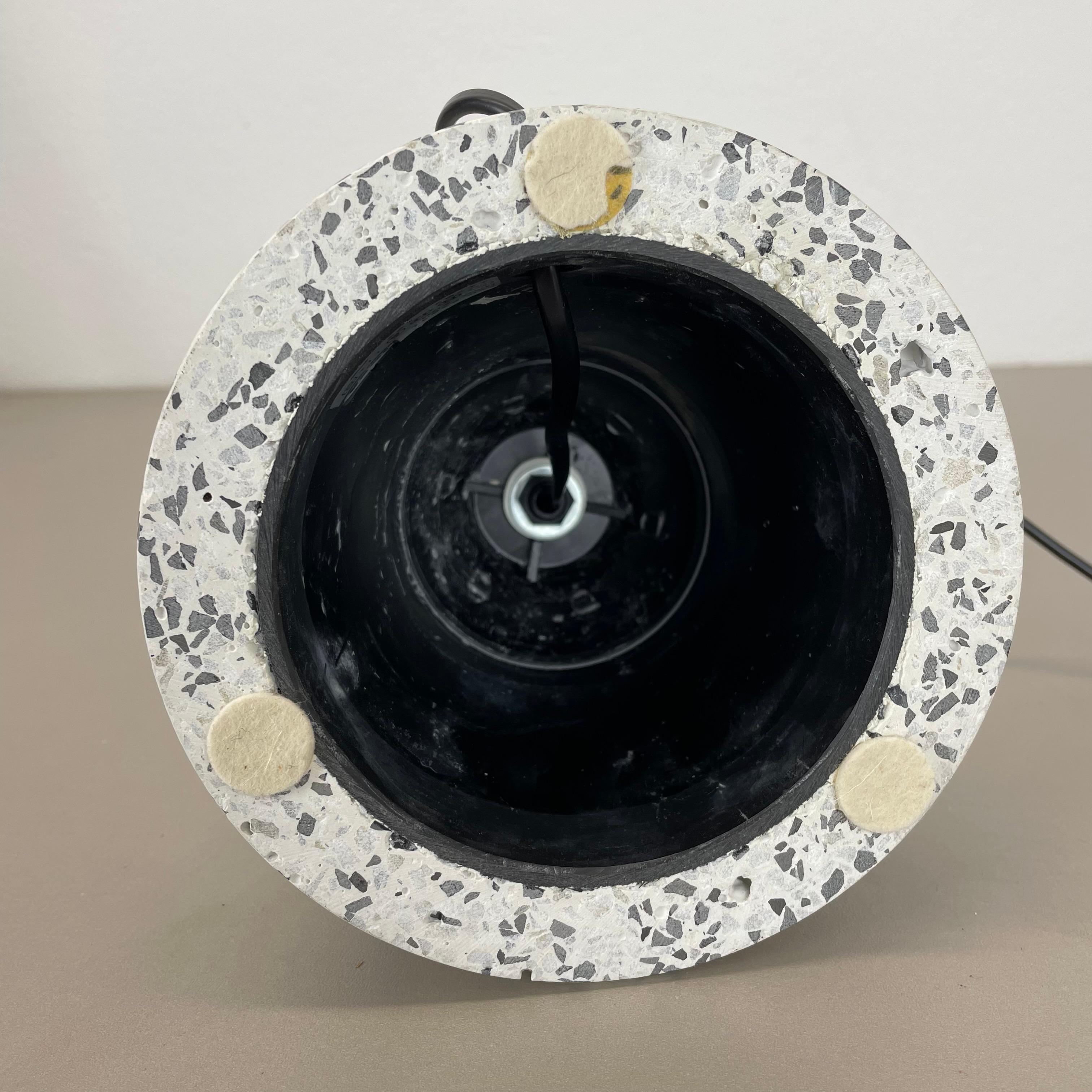 Rare lampe de bureau postmoderne de style Memphis en terrazzo « EON » par IKEA, Suède, années 1990 en vente 9