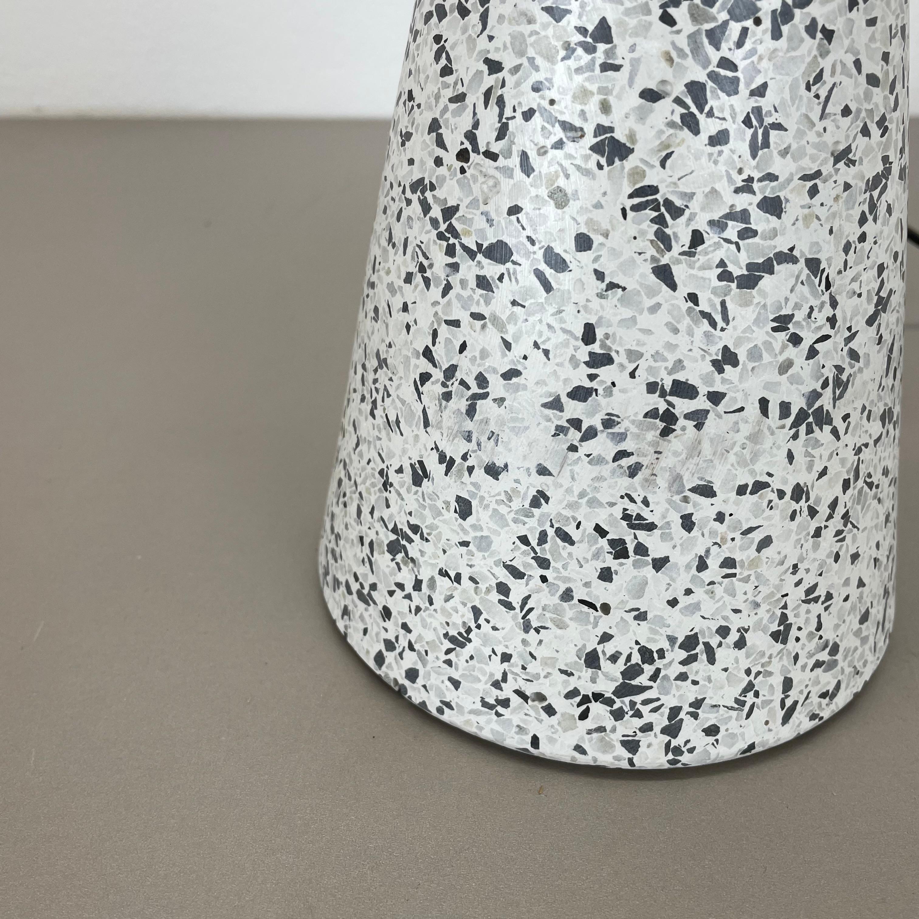 Verre Rare lampe de bureau postmoderne de style Memphis en terrazzo « EON » par IKEA, Suède, années 1990 en vente