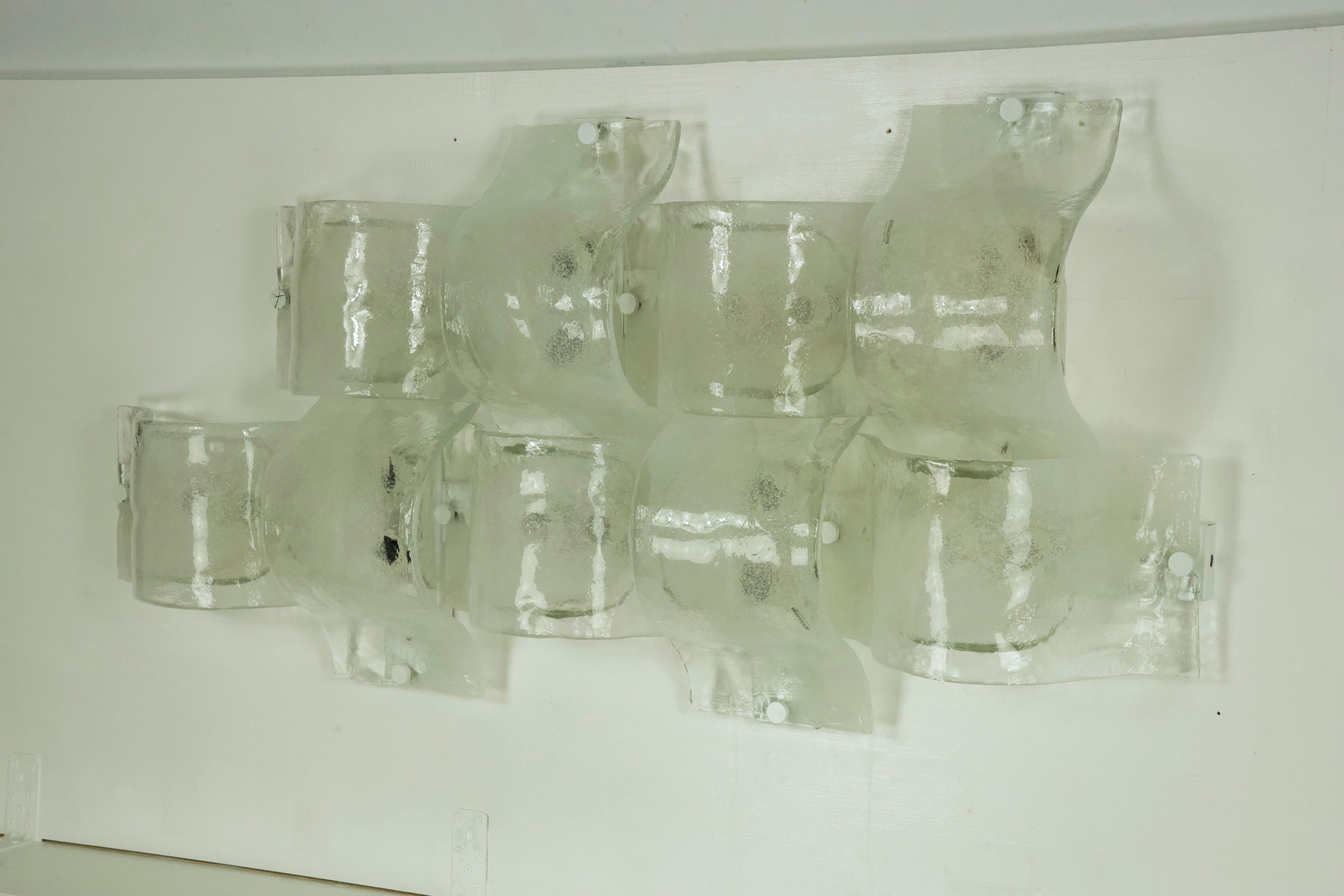 Rare Postmodern panel of 9 sconces in pulegoso murano glass, Mazzega 1970s In Good Condition For Sale In Catania, CT