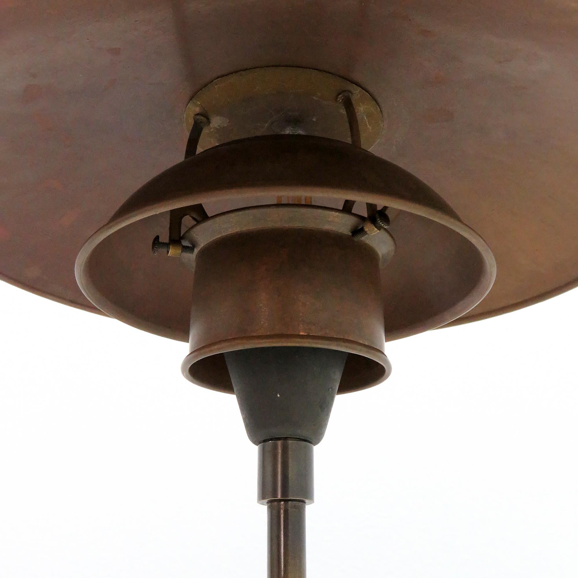 Rare Poul Henningsen Copper PH 3/2 Table Lamp, 1930 In condizioni buone in vendita a Los Angeles, CA