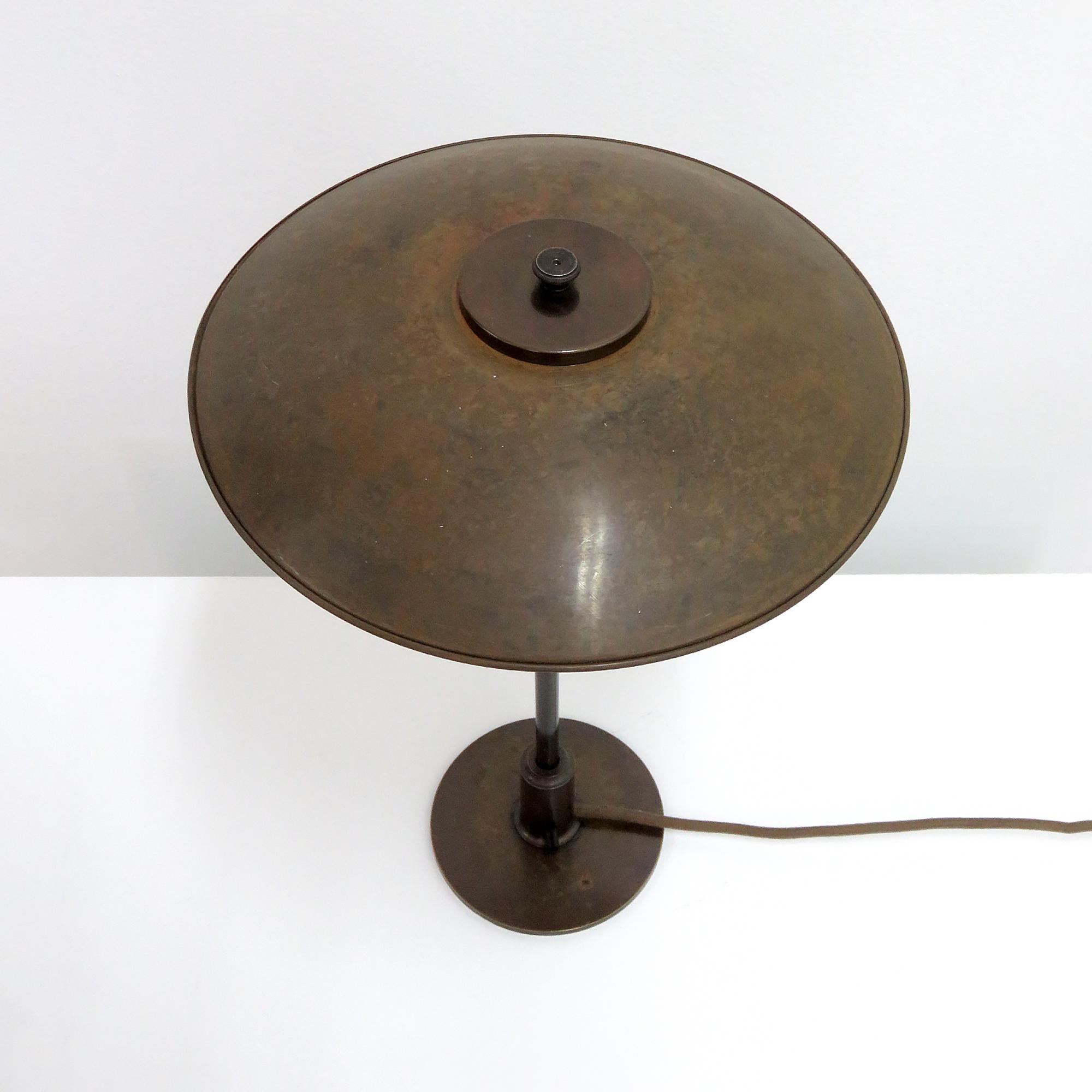 Ottone Rare Poul Henningsen Copper PH 3/2 Table Lamp, 1930 in vendita