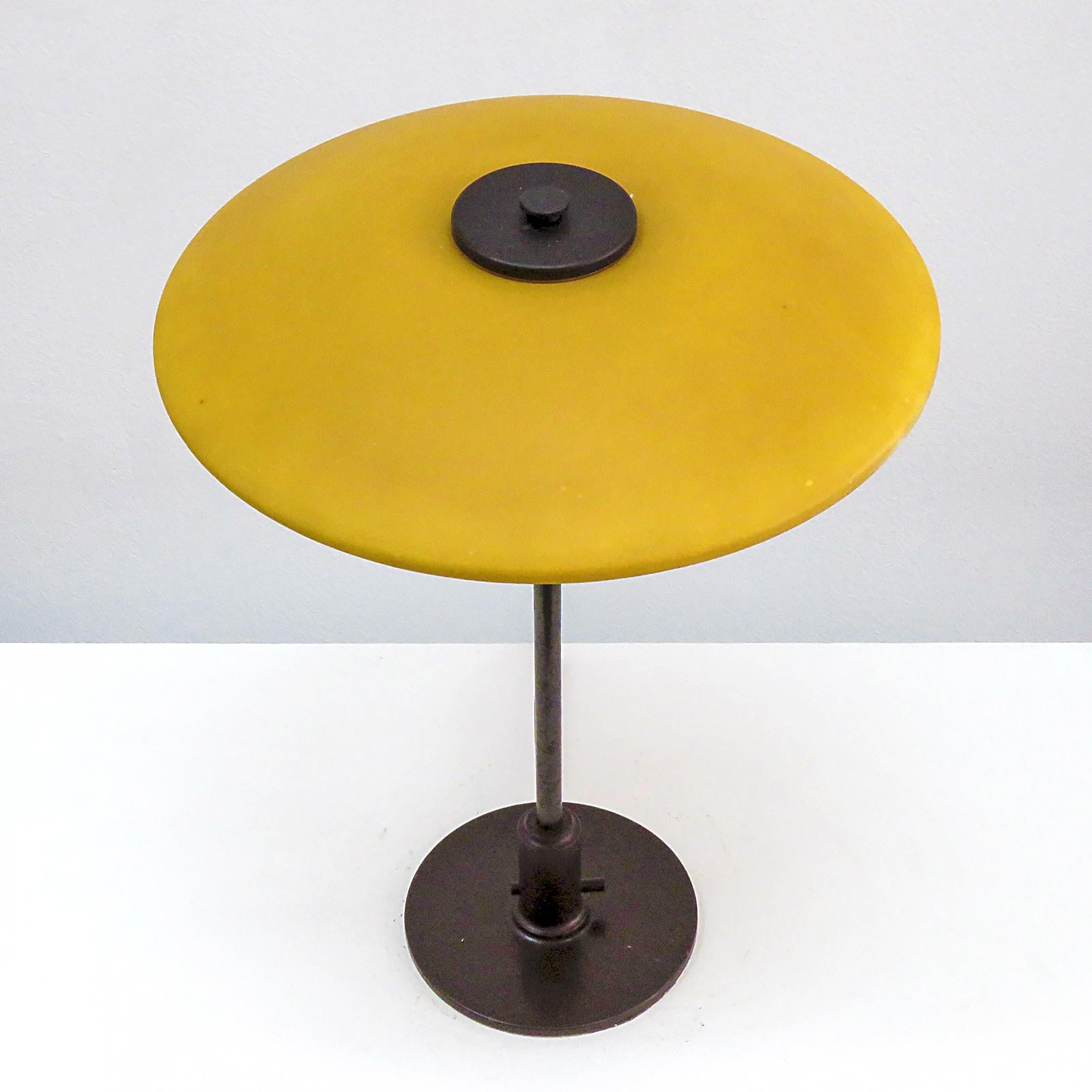 Laiton Rare lampe de table Poul Henningsen PH 3½-2, 1930 en vente