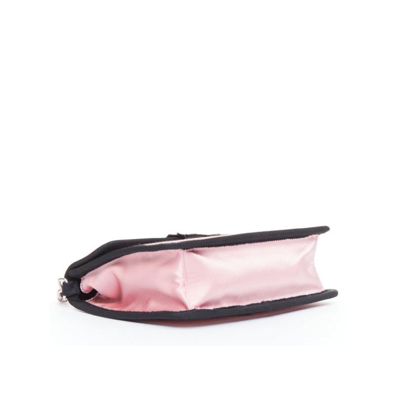 rara PRADA 2003 Vintage bebé seda satén negro grosgrain arco cadena bolso de hombro en venta 1