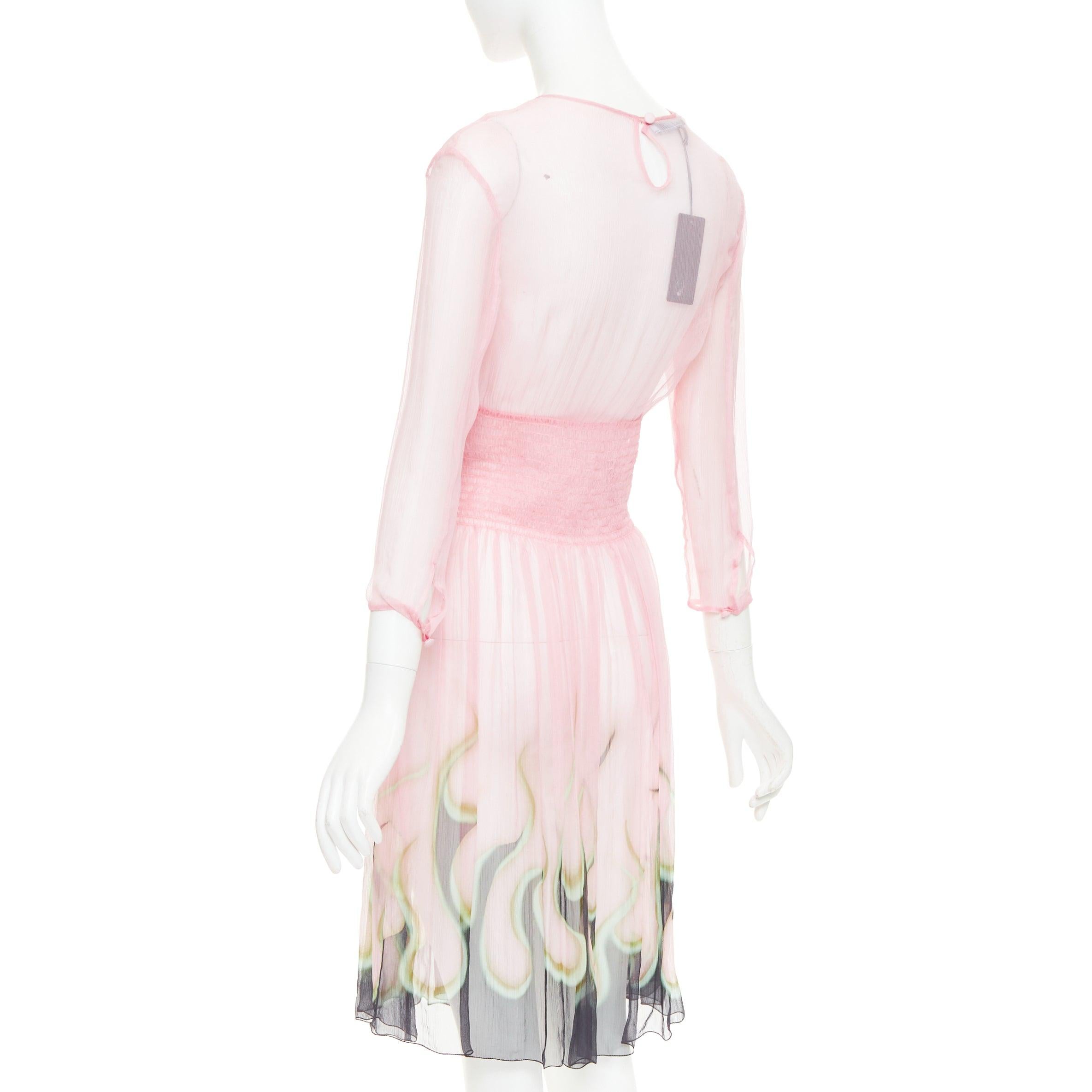 selten PRADA 2012 rosa durchsichtige Seide Chiffon grün schwarz Flamme Knie Kleid IT42 M im Angebot 1