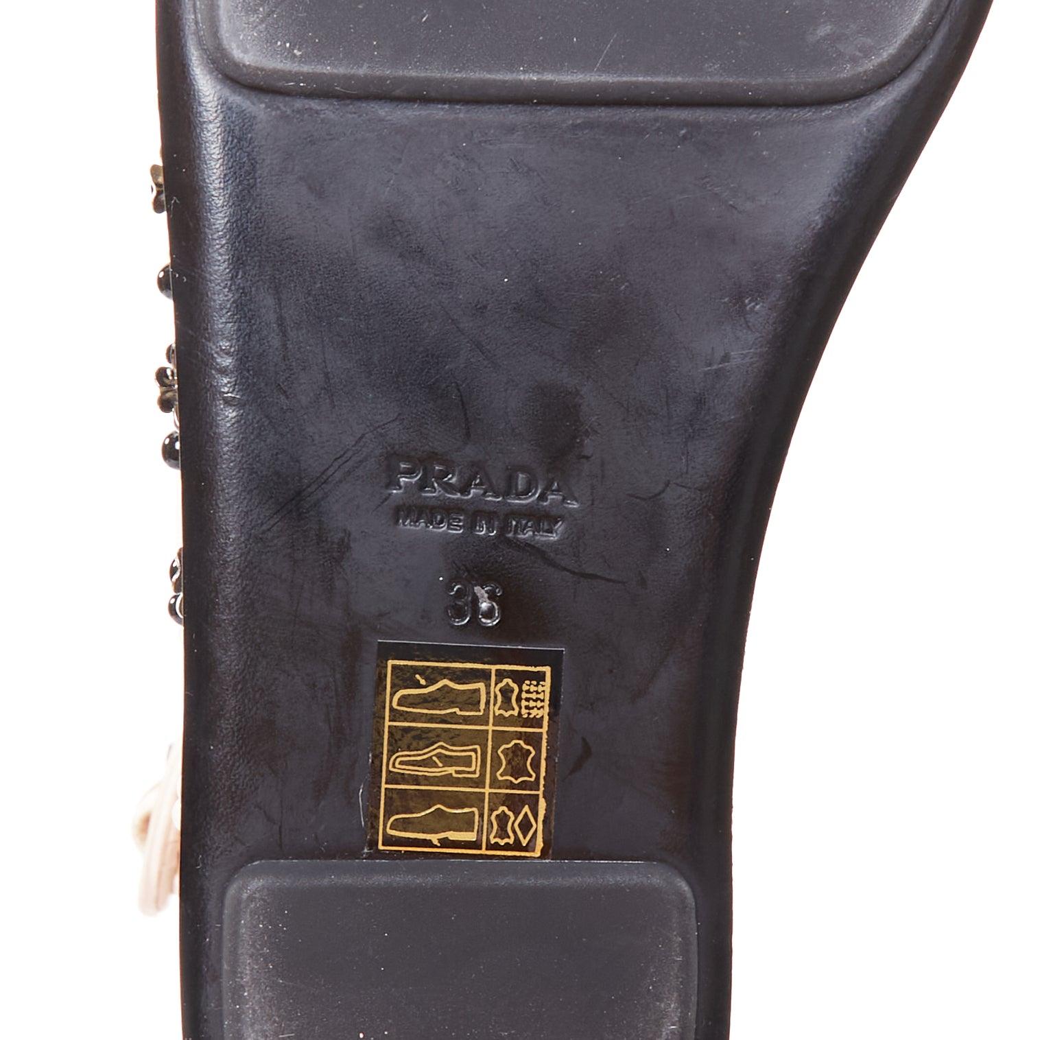 selten PRADA 2013 Runway rosa Satin Blumenblatt verschönert Geisha Plattform EU36 im Angebot 5