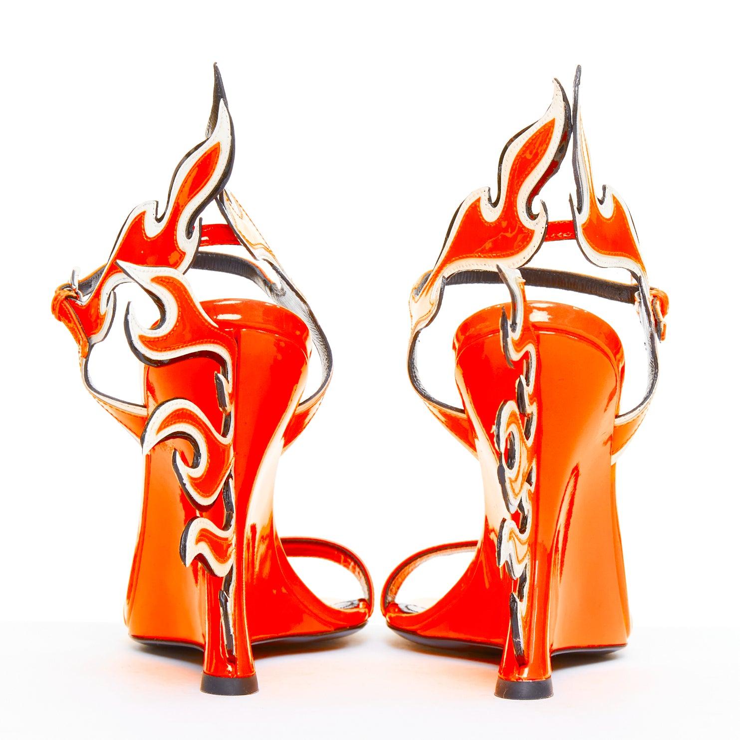 De las mujeres rare PRADA 2018 Flame Wedge neon orange patent Fire heel sandal EU37.5 en venta