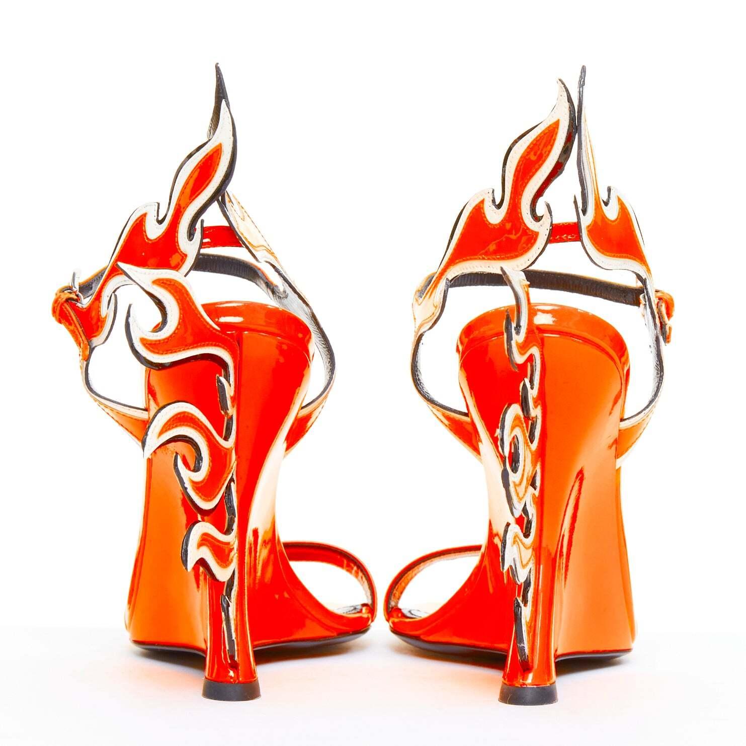 De las mujeres rara PRADA 2018 Flame Wedge naranja neón charol Sandalia de tacón de fuego EU37.5 en venta