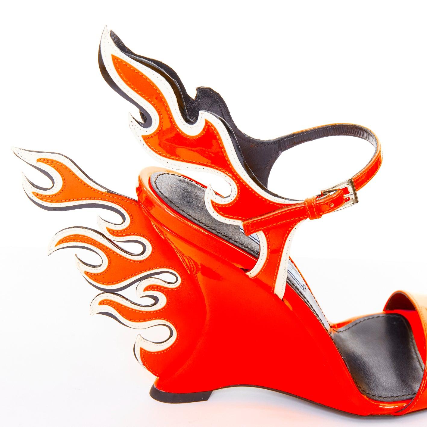 rare PRADA 2018 Flame Wedge neon orange patent Fire heel sandal EU37.5 en venta 1