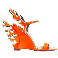 raro PRADA 2018 Flame Wedge neón naranja patente Sandalia de tacón de fuego EU38