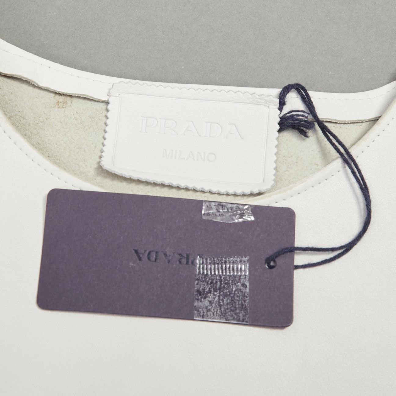 rare PRADA 2023 Runway Raf Simons Gilet à boucle en cuir de veau Vitello I.L.A. en vente 5