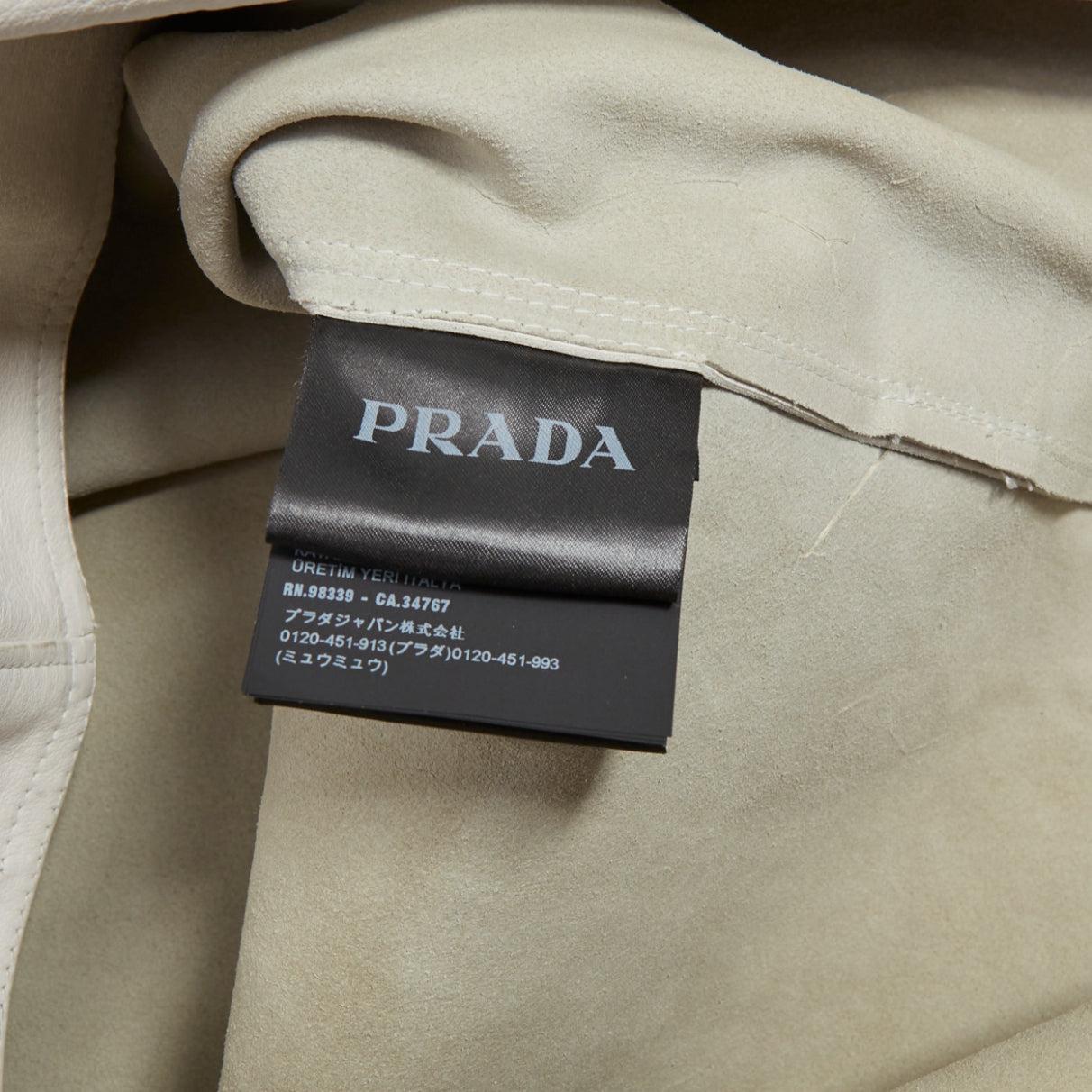 rare PRADA 2023 Runway Raf Simons Gilet à boucle en cuir de veau Vitello I.L.A. en vente 6