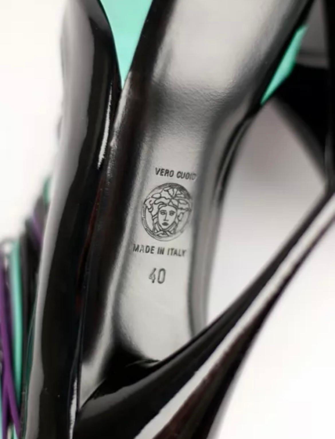 Rare Pre-Fall 2011 Versace Patent Leather Open Toe Platform Boots 40 - 10 For Sale 5