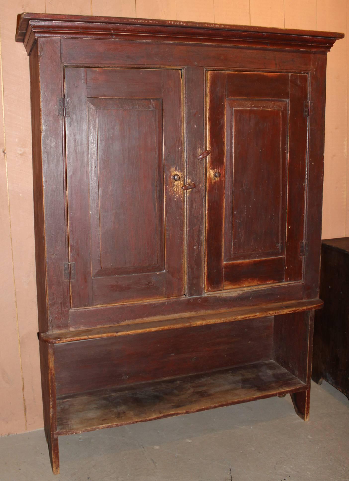 American Rare Primitive 19th Century Hutch Cupboard with Blind or Paneled Doors