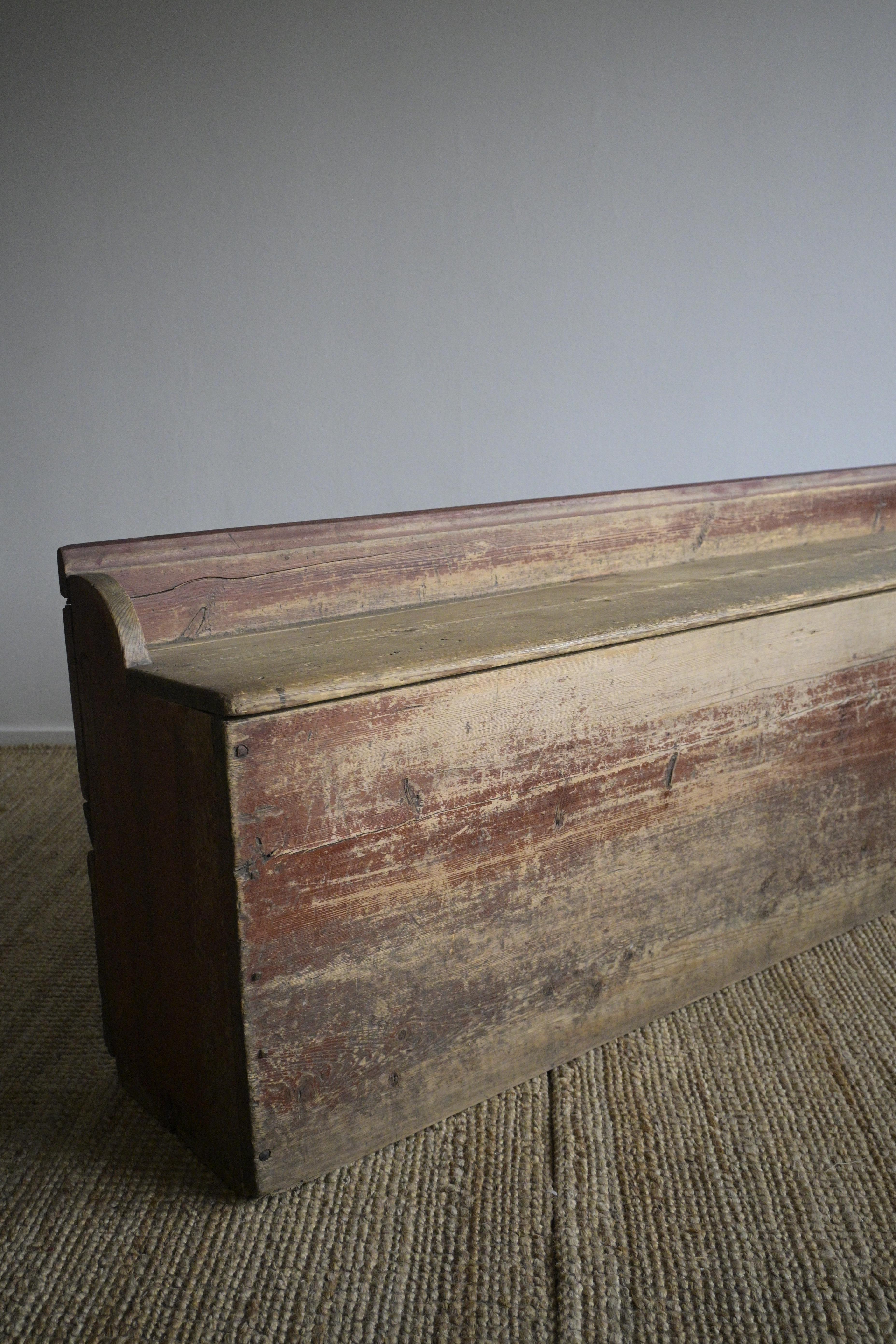 Hand-Crafted Rare Primitive Swedish bench, Fållbänk, cirka 1850