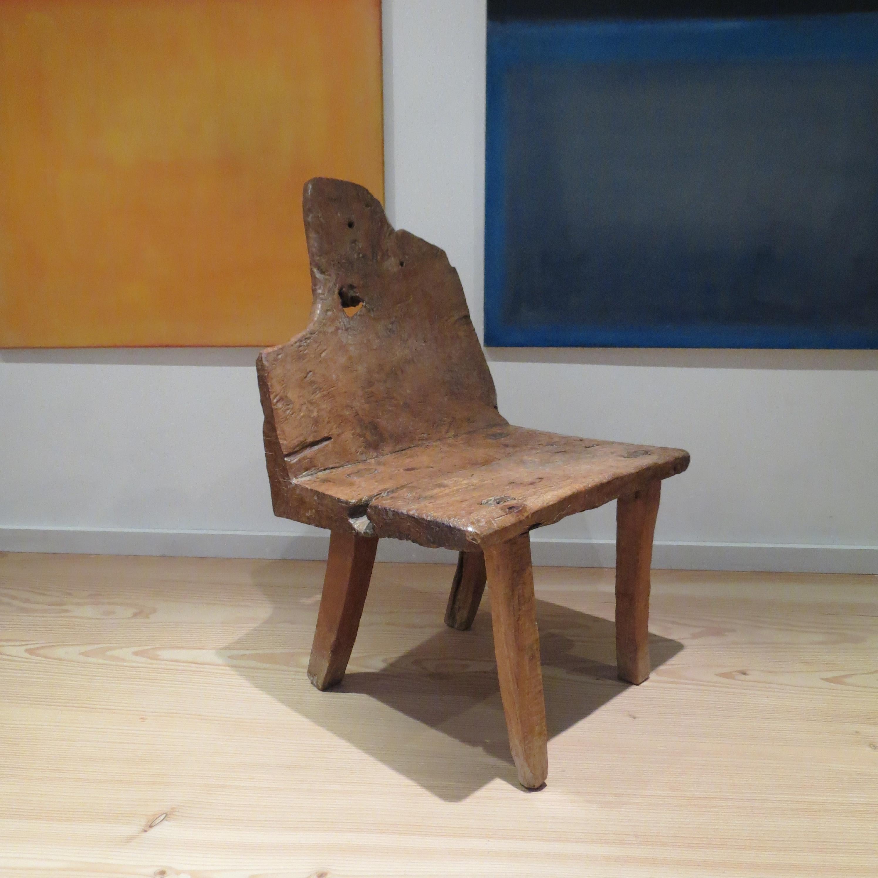 Rare Primitive Walnut Chair 19th Century English Wabi Sabi style For Sale 4