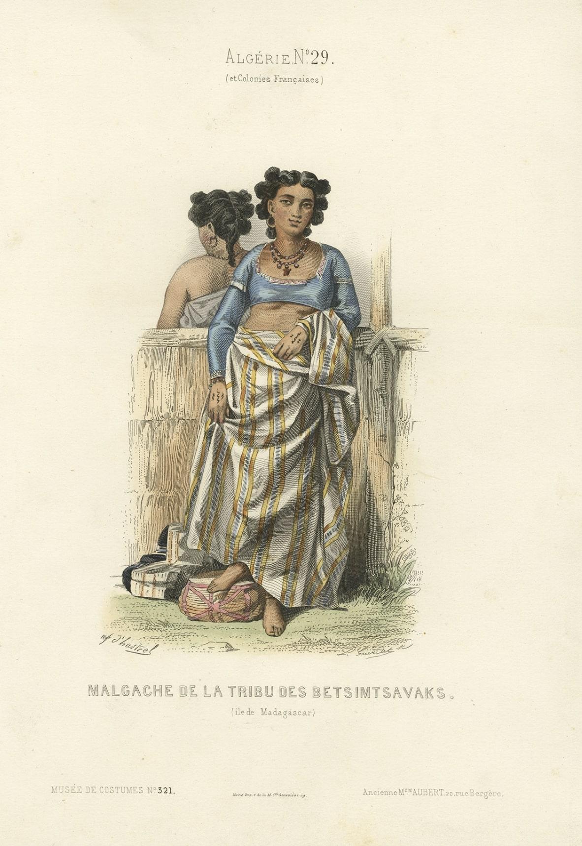 Rare Print of a Malagasy of the Tribe of Betsimtsavaks, Madagascar, 1850 In Good Condition For Sale In Langweer, NL