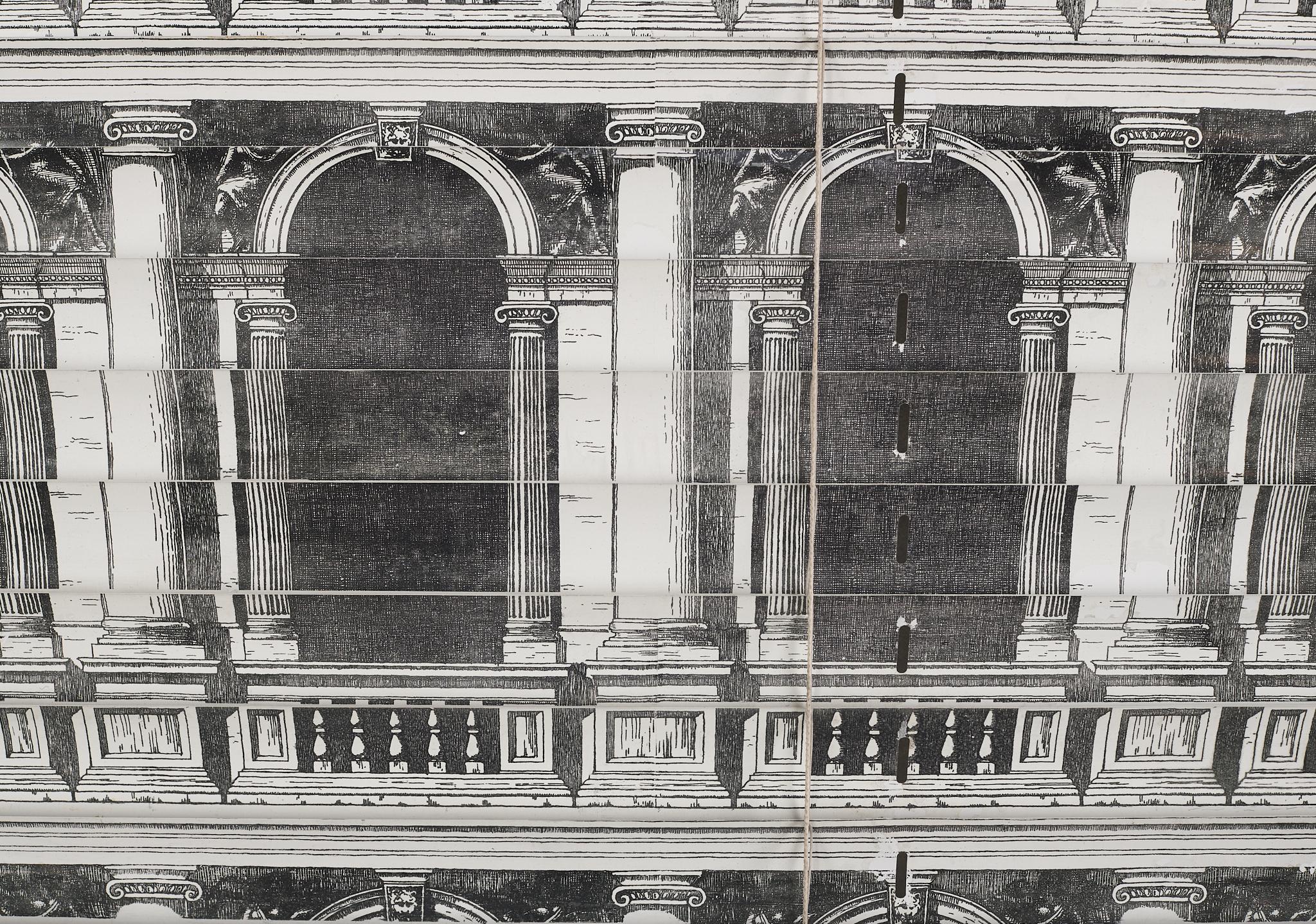 Seltener „Procurate“ venezianischer Blinder von Piero Fornasetti, um 1960 im Zustand „Gut“ im Angebot in Los Angeles, CA