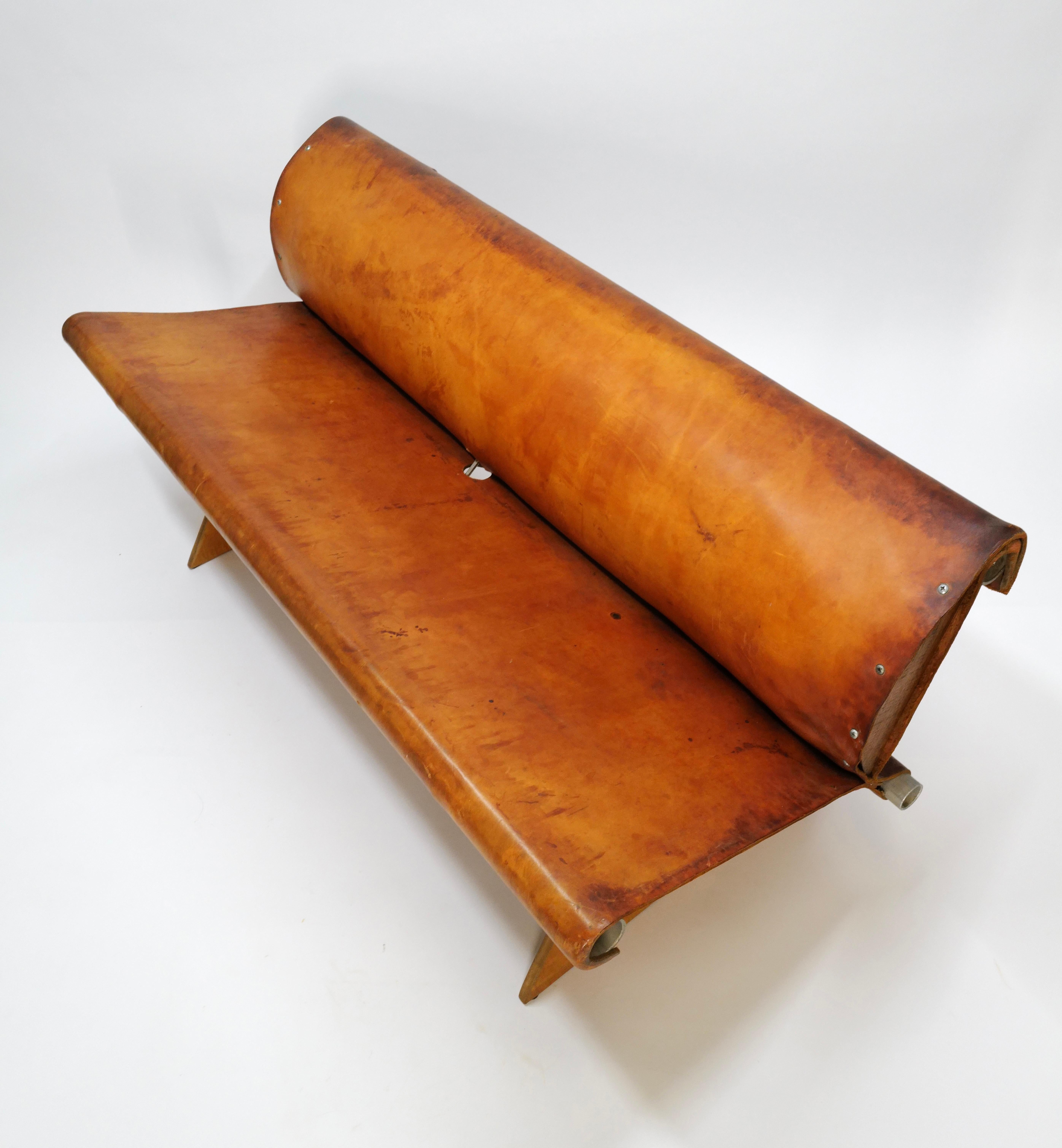 Rare Prototype Leather Bench by Max Gottschalk In Good Condition For Sale In Oklahoma City, OK