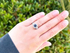 Bague rare en or 18 carats avec spinelle violette de 1,50 carat sertie de diamants de 0,51 carat au total