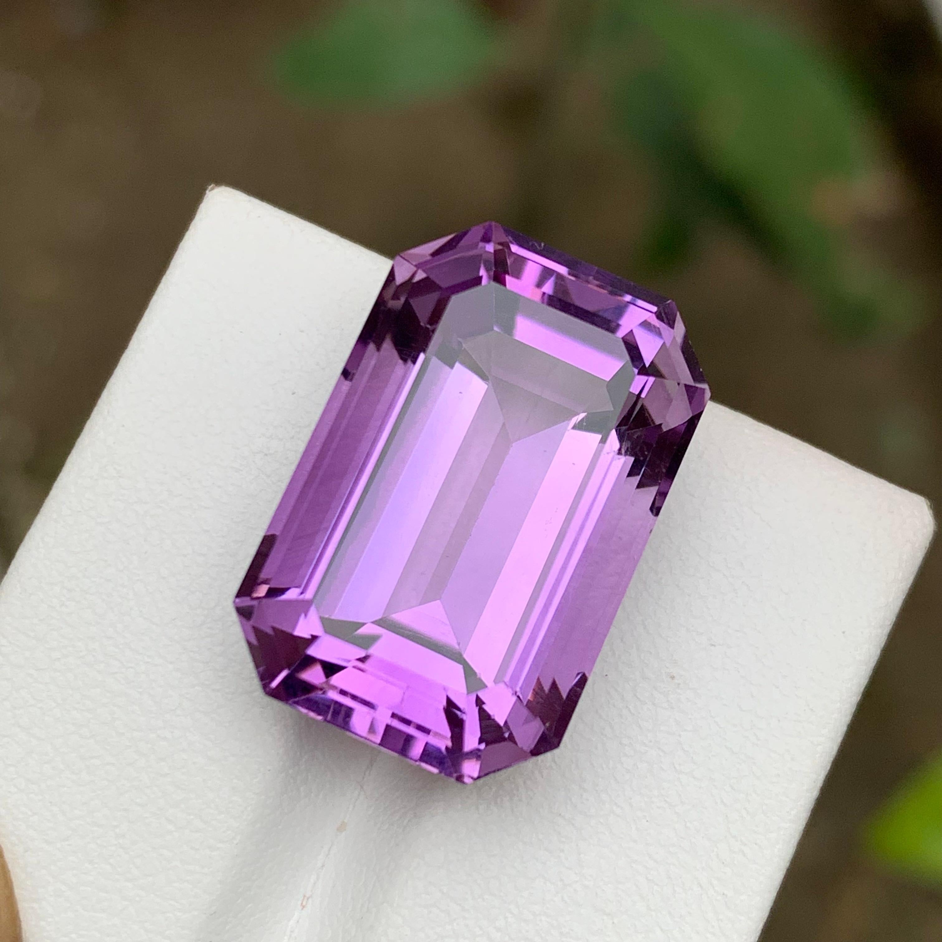 Rare Purple Natural Amethyst Gemstone, 27.30 Ct Emerald Cut for Pendant Jewelry For Sale 8