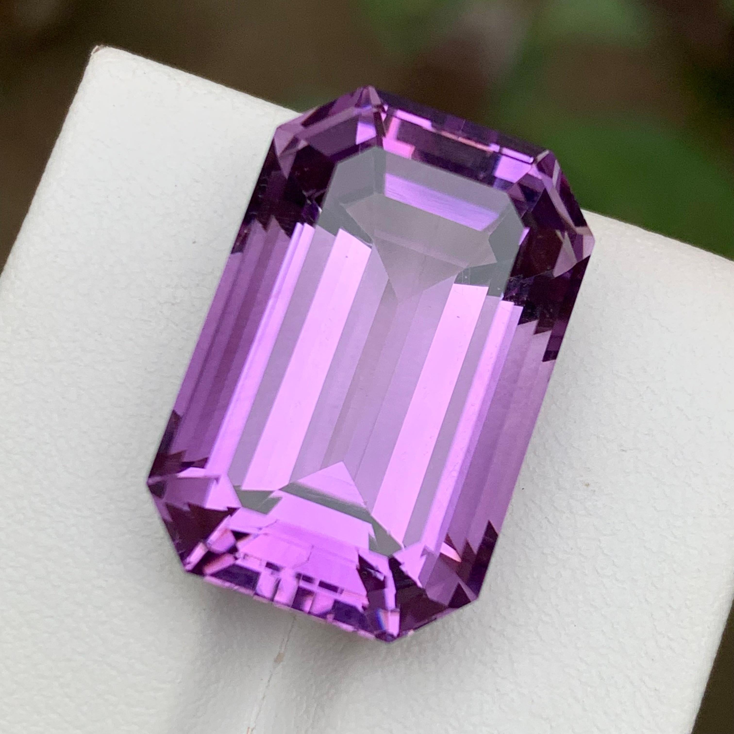 Rare Purple Natural Amethyst Gemstone, 27.30 Ct Emerald Cut for Pendant Jewelry For Sale 9
