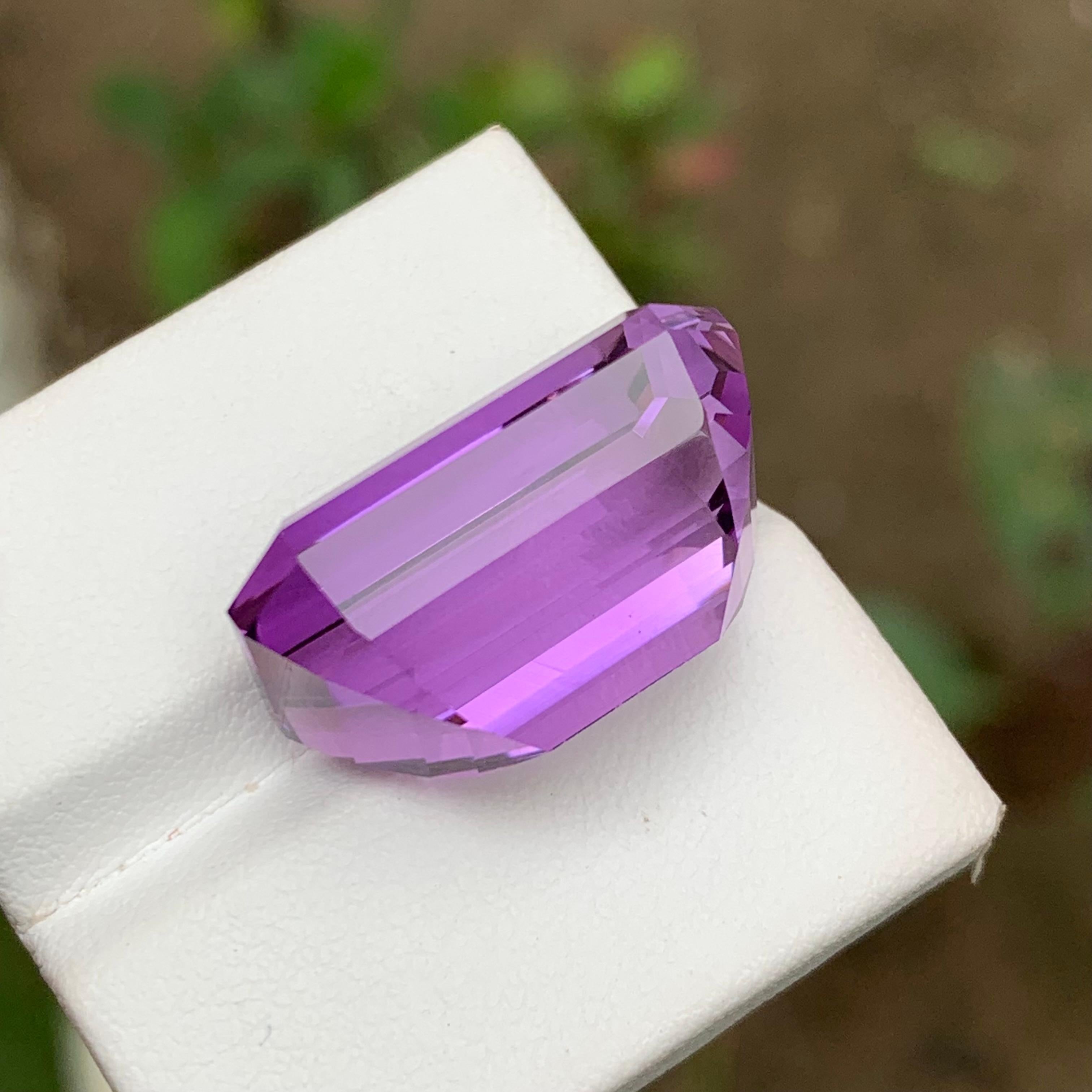 Rare Purple Natural Amethyst Gemstone, 27.30 Ct Emerald Cut for Pendant Jewelry For Sale 1