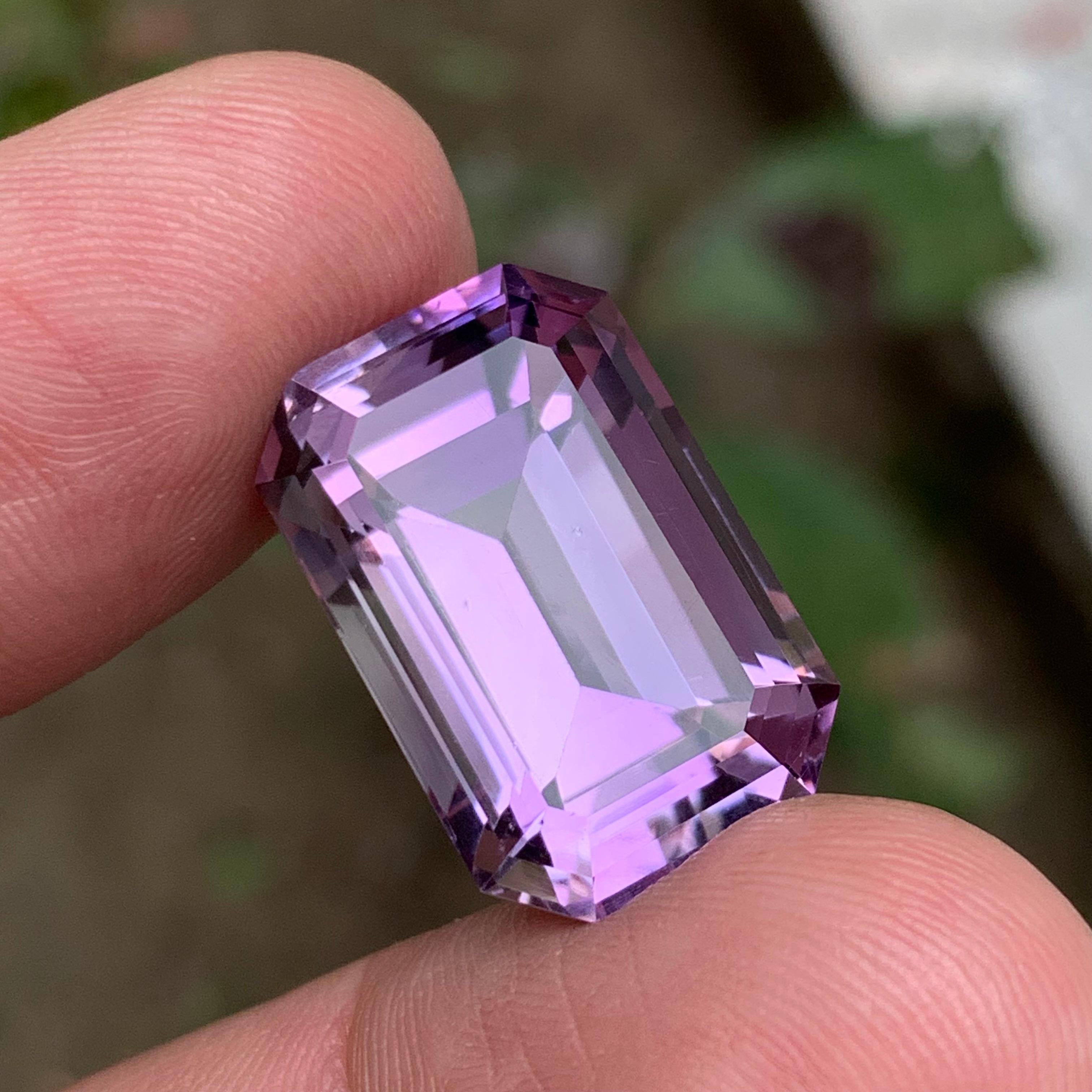 Women's or Men's Rare Purple Natural Amethyst Gemstone, 27.85 Ct Emerald Cut for Necklace Pendant For Sale