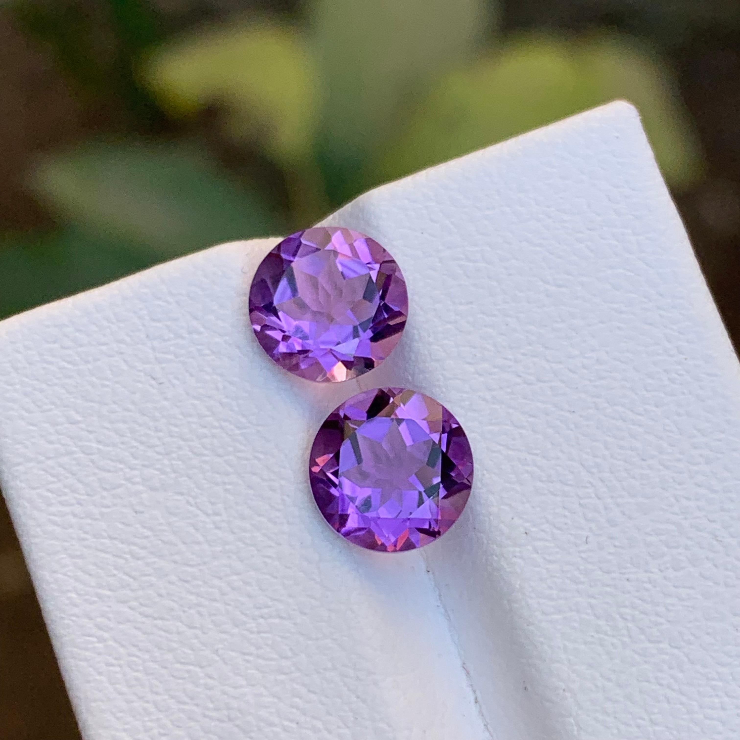 Rare Purple Natural Amethyst Gemstones Pair 3.45 Ct Round Brilliant for Earrings en vente 1