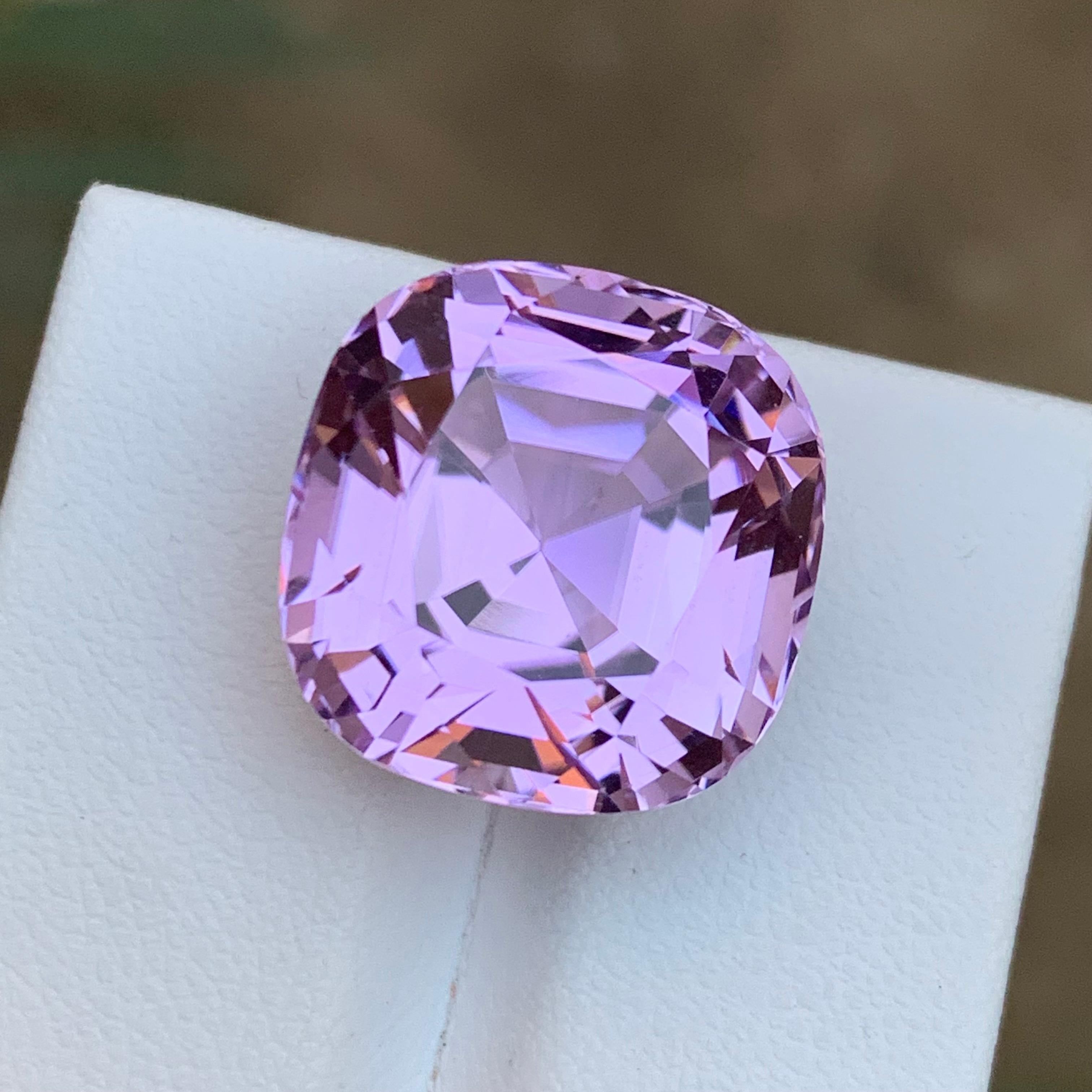 Rare Purple Pink Kunzite Gemstone, 25.80 Carat Cushion Cut for Necklace Pendant For Sale 6