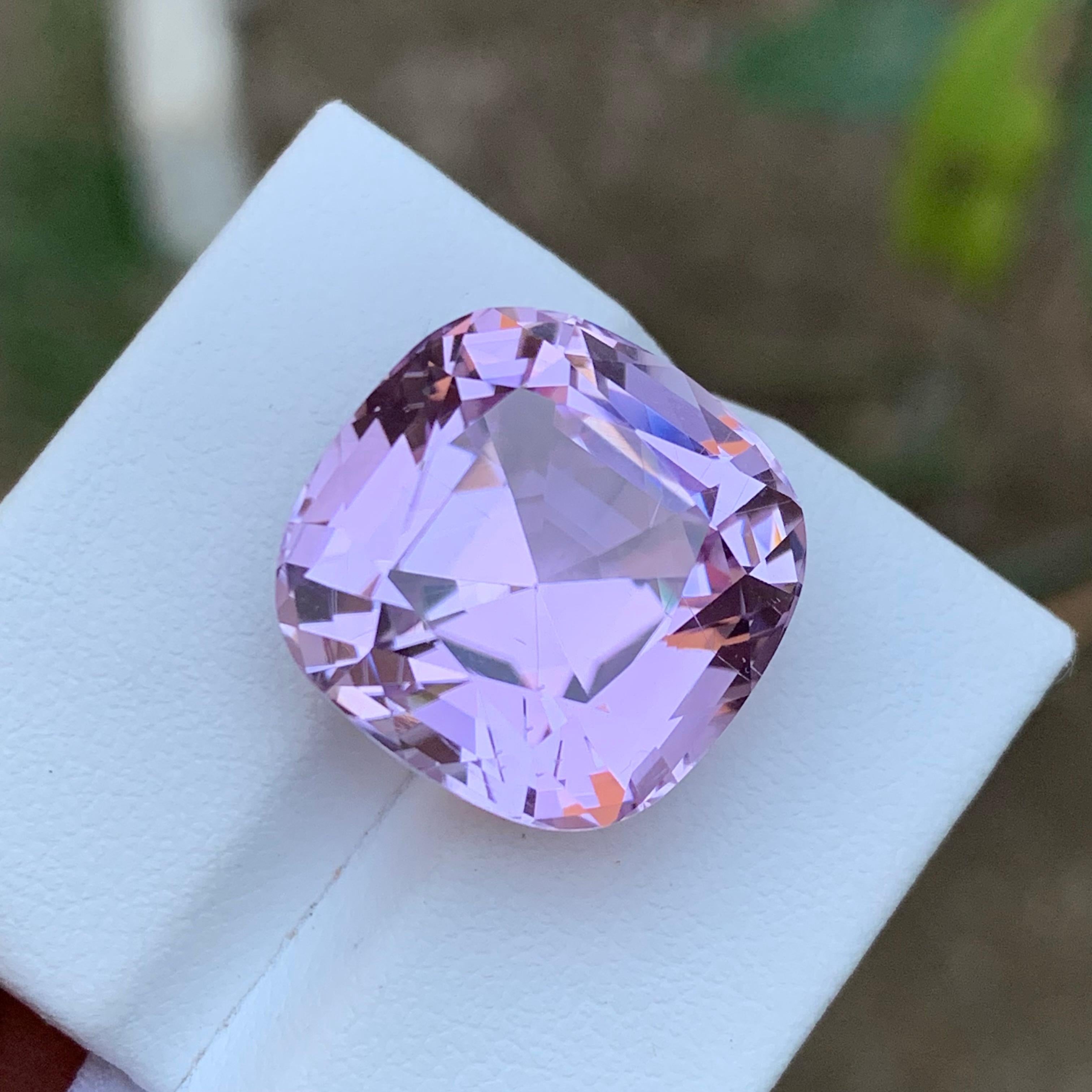 Rare Purple Pink Kunzite Gemstone, 26.10 Carat Cushion Cut for Necklace Pendant For Sale 1