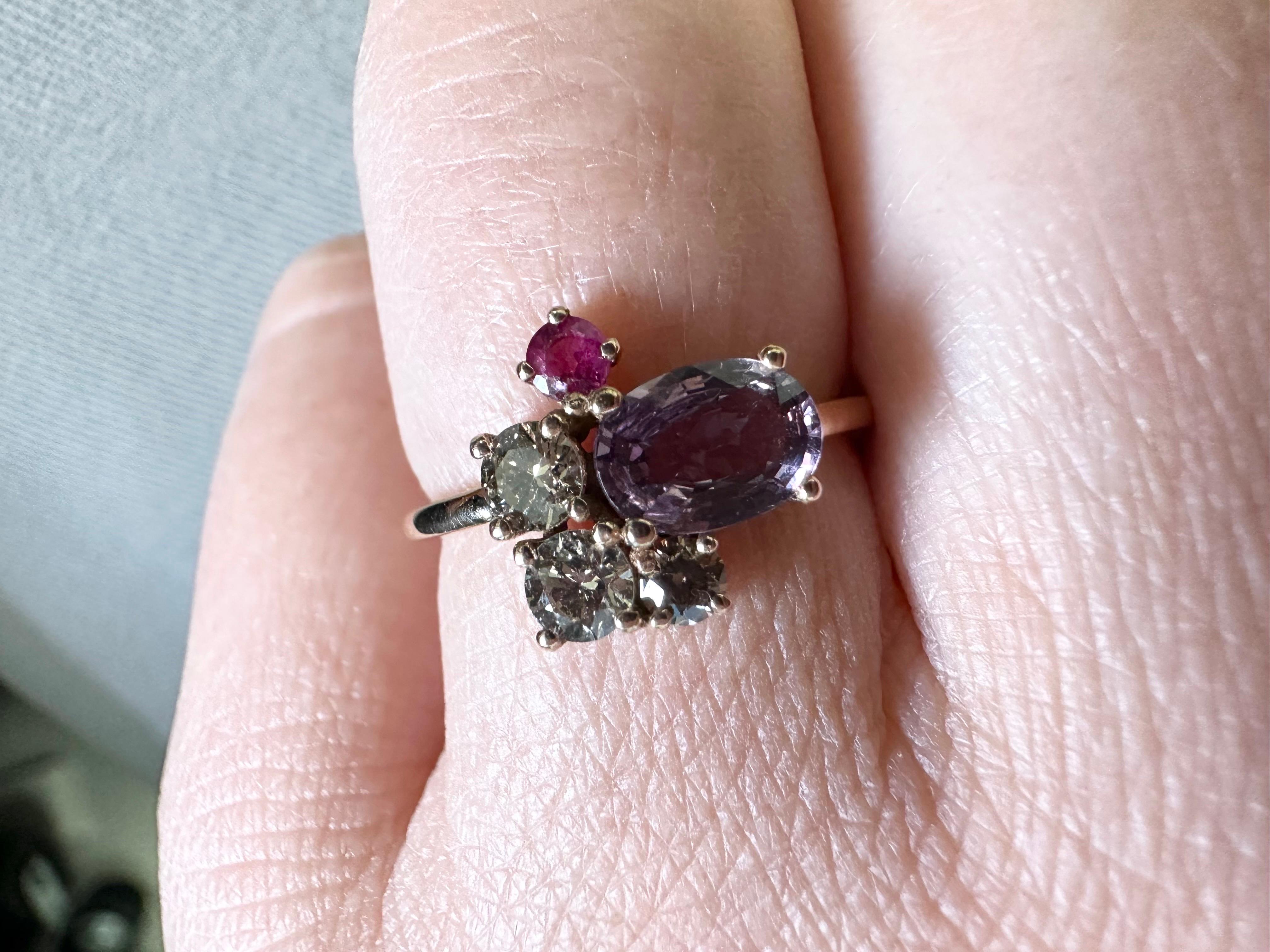 Oval Cut Rare purple sapphire ring 18KT gold For Sale