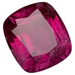 Rare tourmaline rubellite naturelle rose violacé taille coussin de 11.05 carats