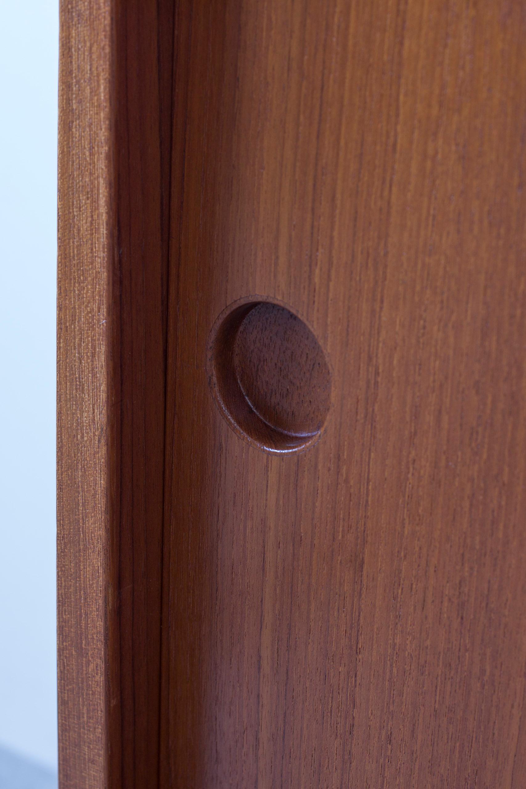 Rara credenza in teak con gambe a puzzle Ry-26 di Hans J. Wegner, Ry Møbler Danimarca, anni '50 in vendita 11