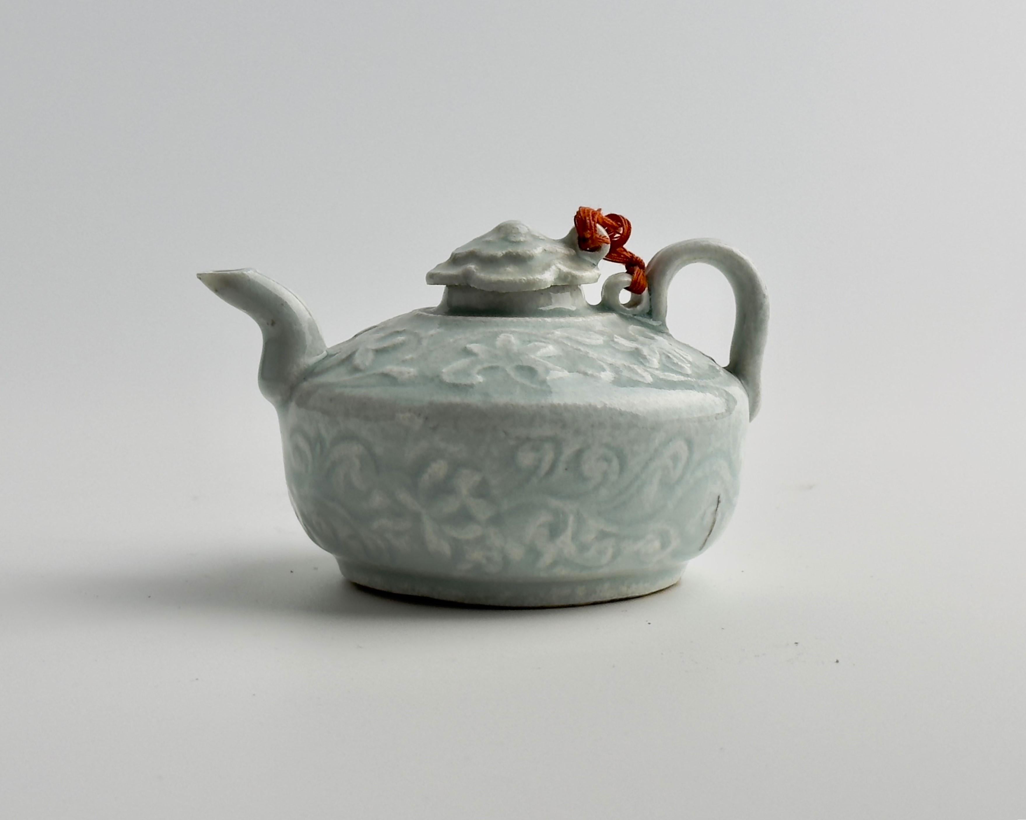 Rare Qingbai Carved Ewer, Song-Yuan Dynasty For Sale 8