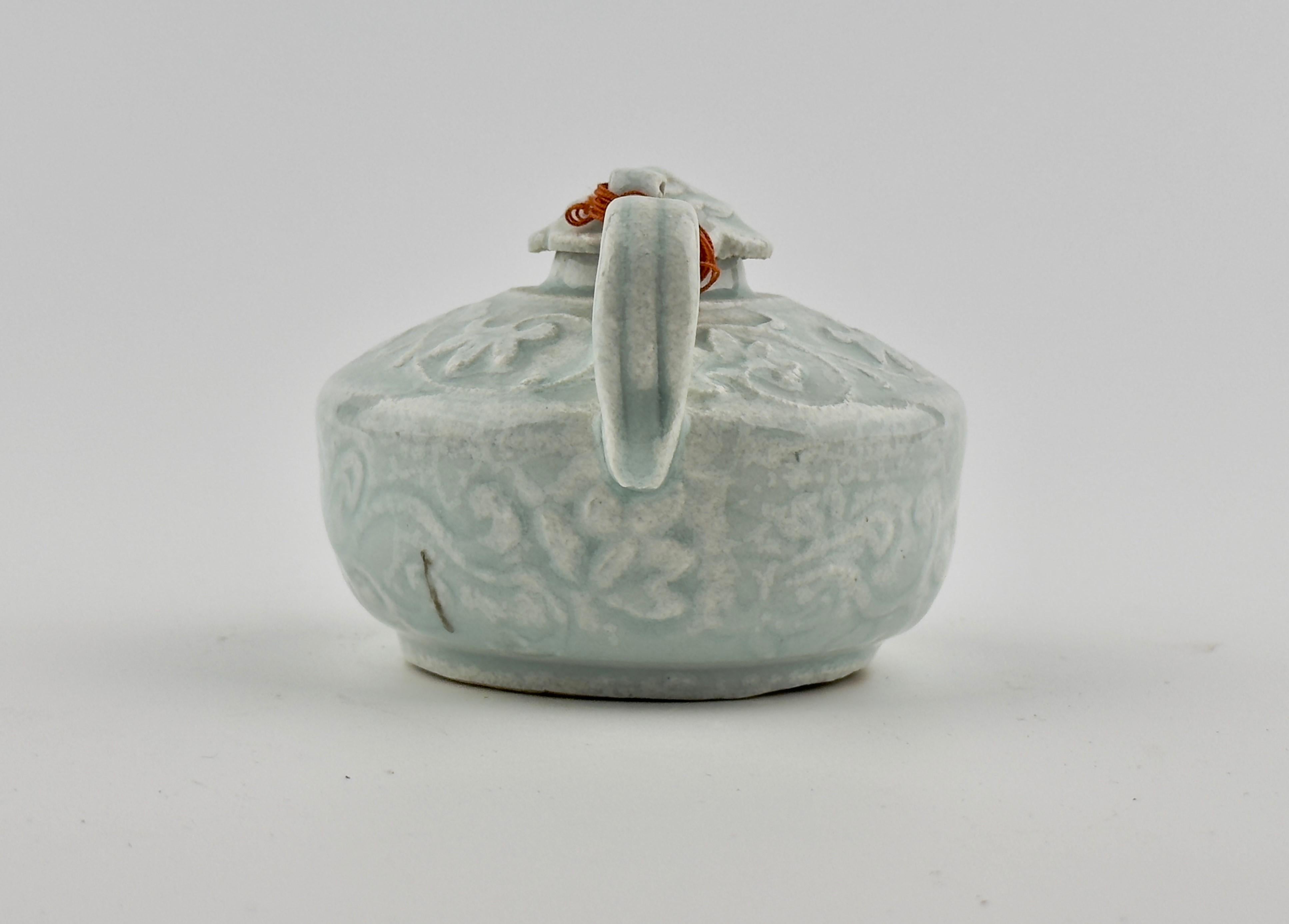 Rare Qingbai Carved Ewer, Song-Yuan Dynasty For Sale 9