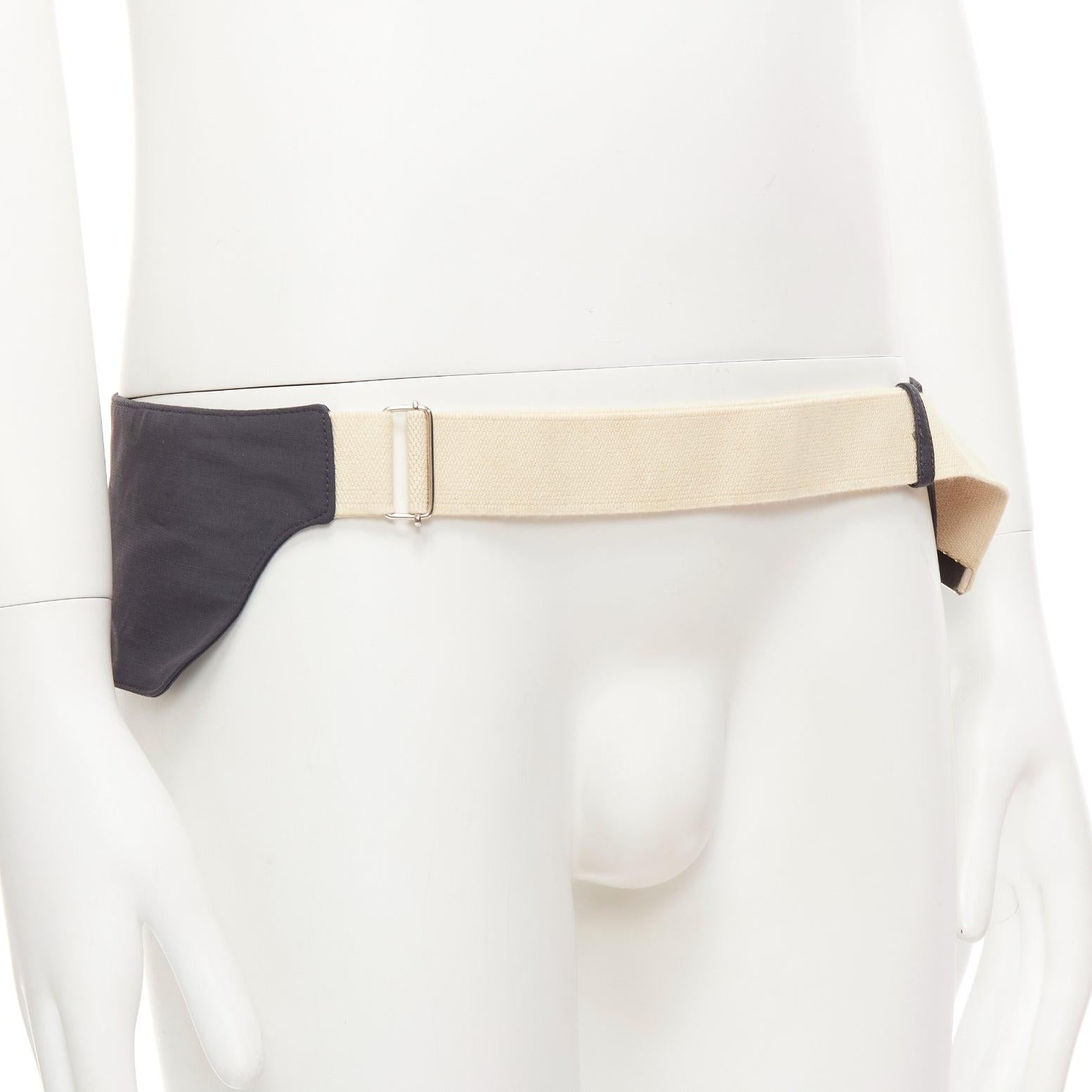 Bianco rara cintura di utilità Raf Simons 10 Corso Como in tessuto grigio crema a doppio pannello in tela in vendita