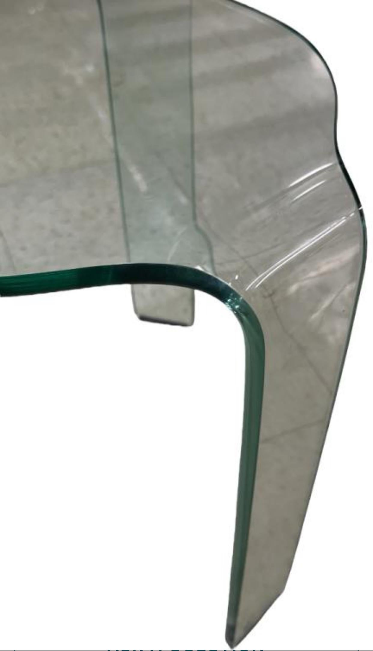 Seltener Beistelltisch aus Ragno-Glas von Fiam (Moderne der Mitte des Jahrhunderts) im Angebot