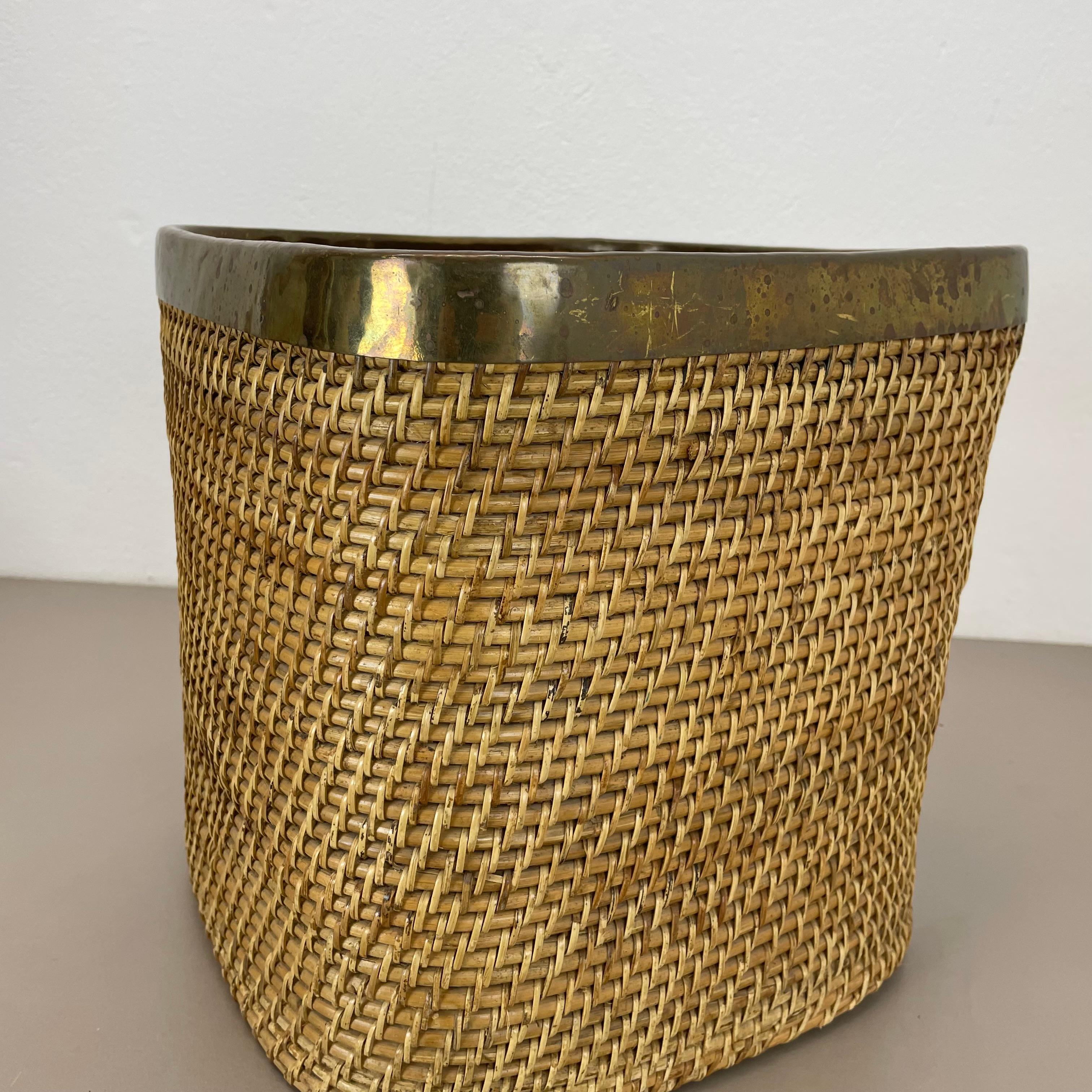 rare Rattan and Brass paper waste bin in Crespi Albini Style, Italy, 1970s 7