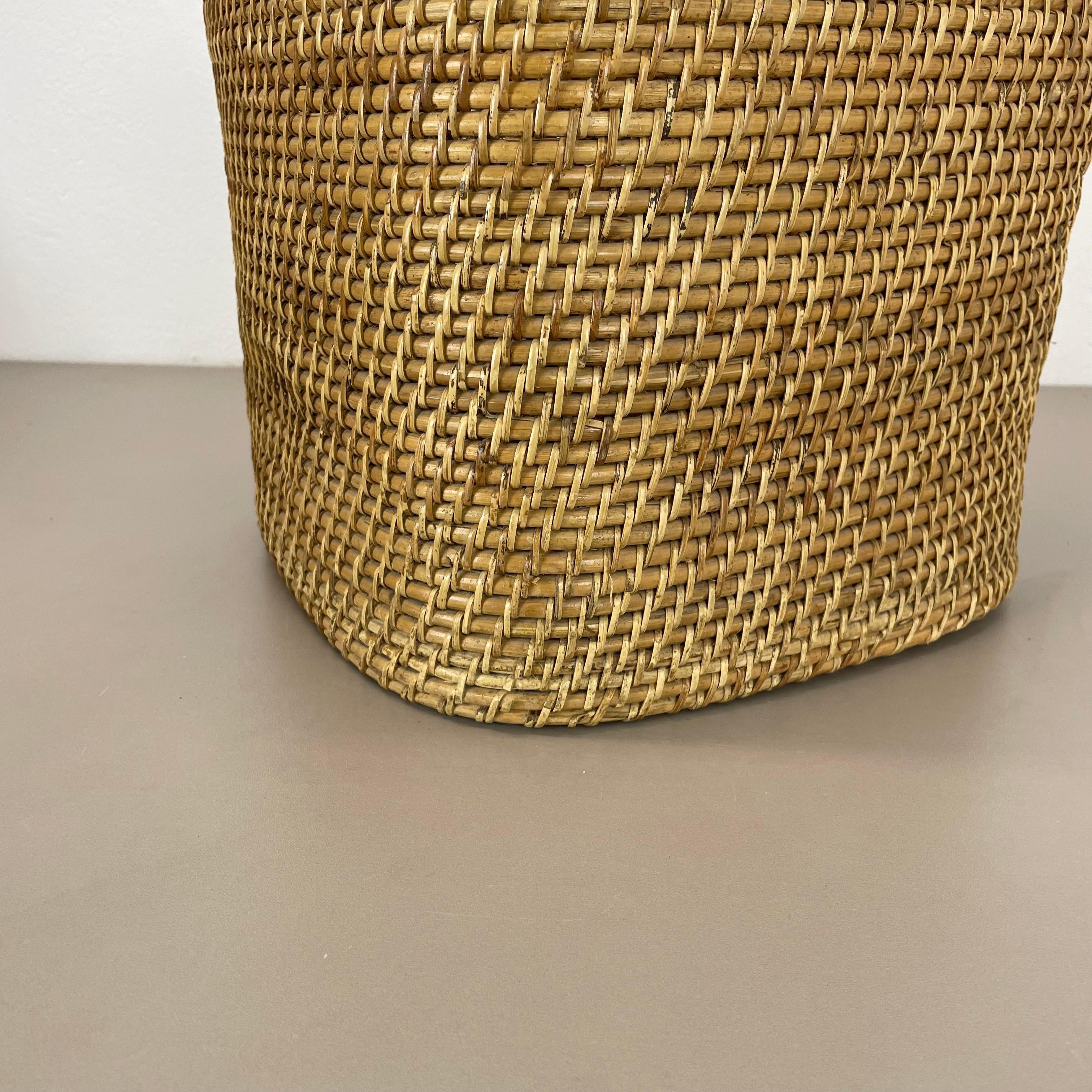 rare Rattan and Brass paper waste bin in Crespi Albini Style, Italy, 1970s 8