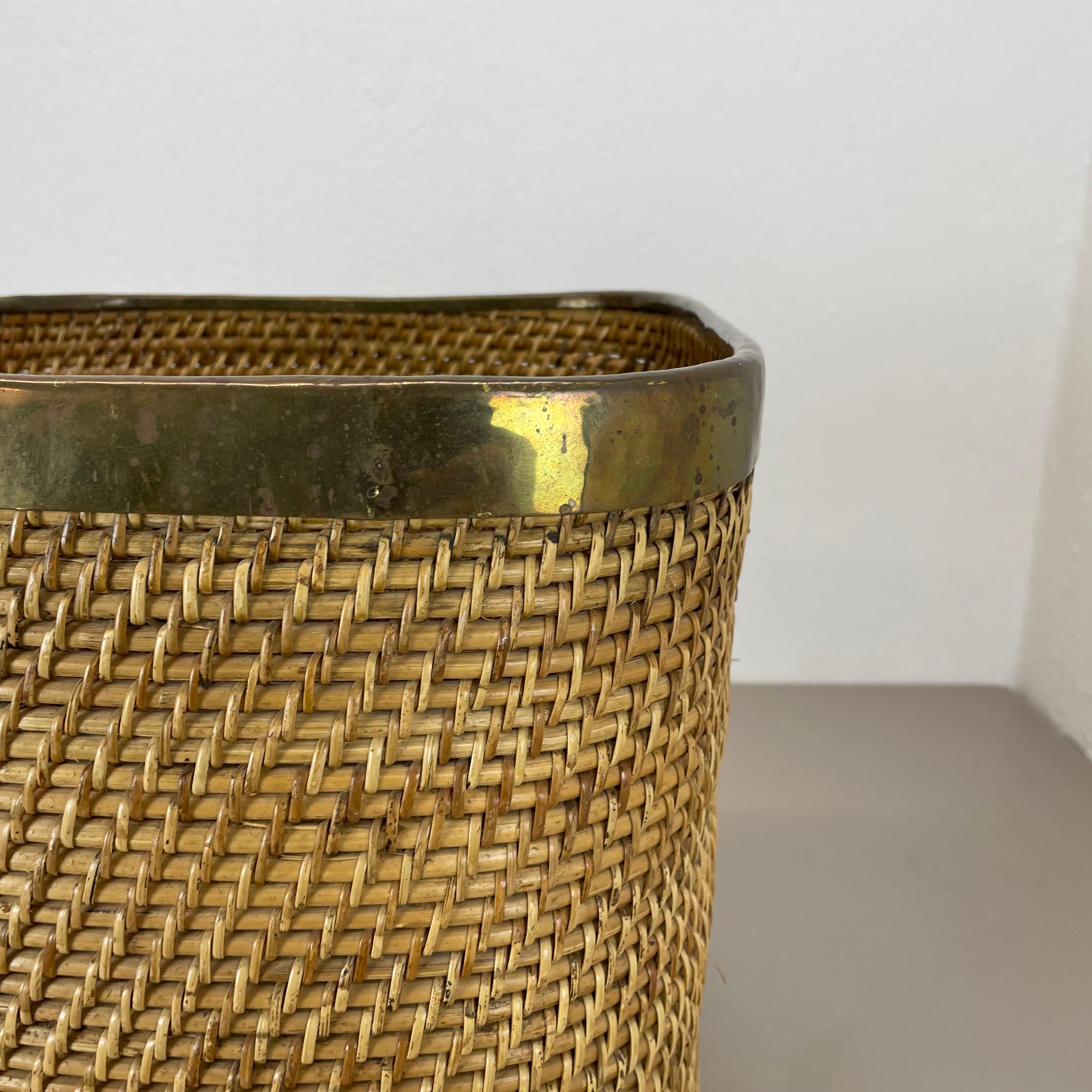 rare Rattan and Brass paper waste bin in Crespi Albini Style, Italy, 1970s 2