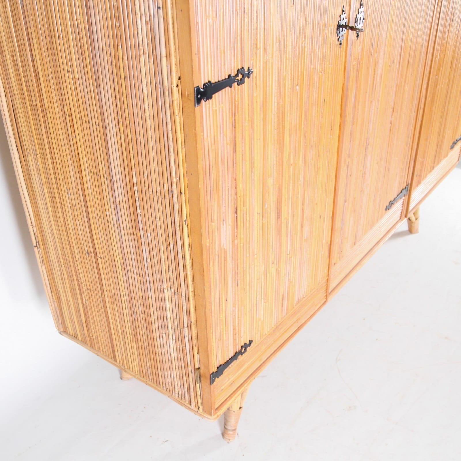 Rare rattan wardrobe attributed to Audoux Minet For Sale 1