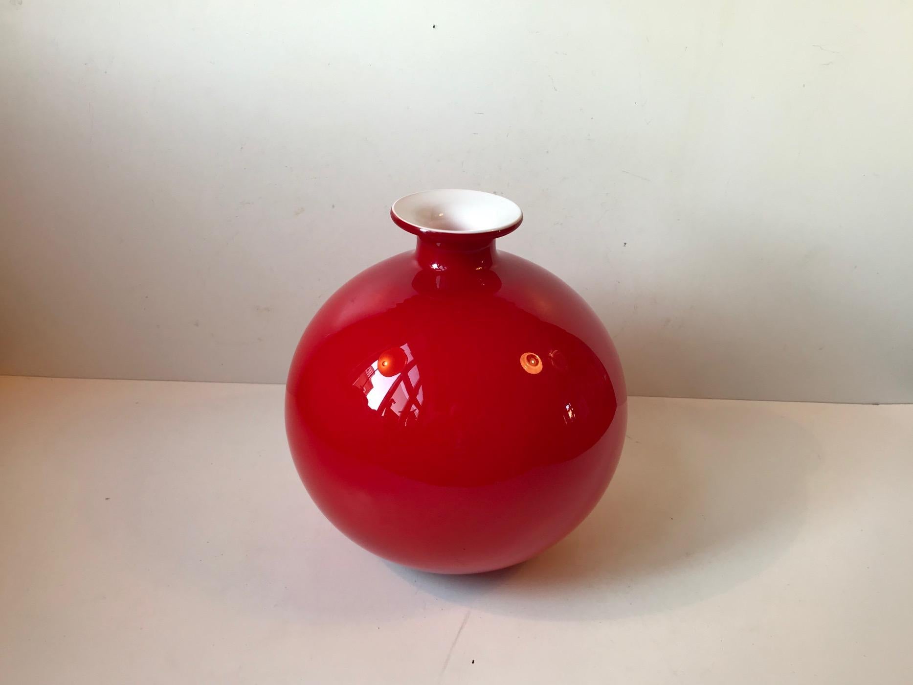 Danish Rare Red Carnaby Ball Vase by Per Lütken for Holmegaard, Denmark, 1970s